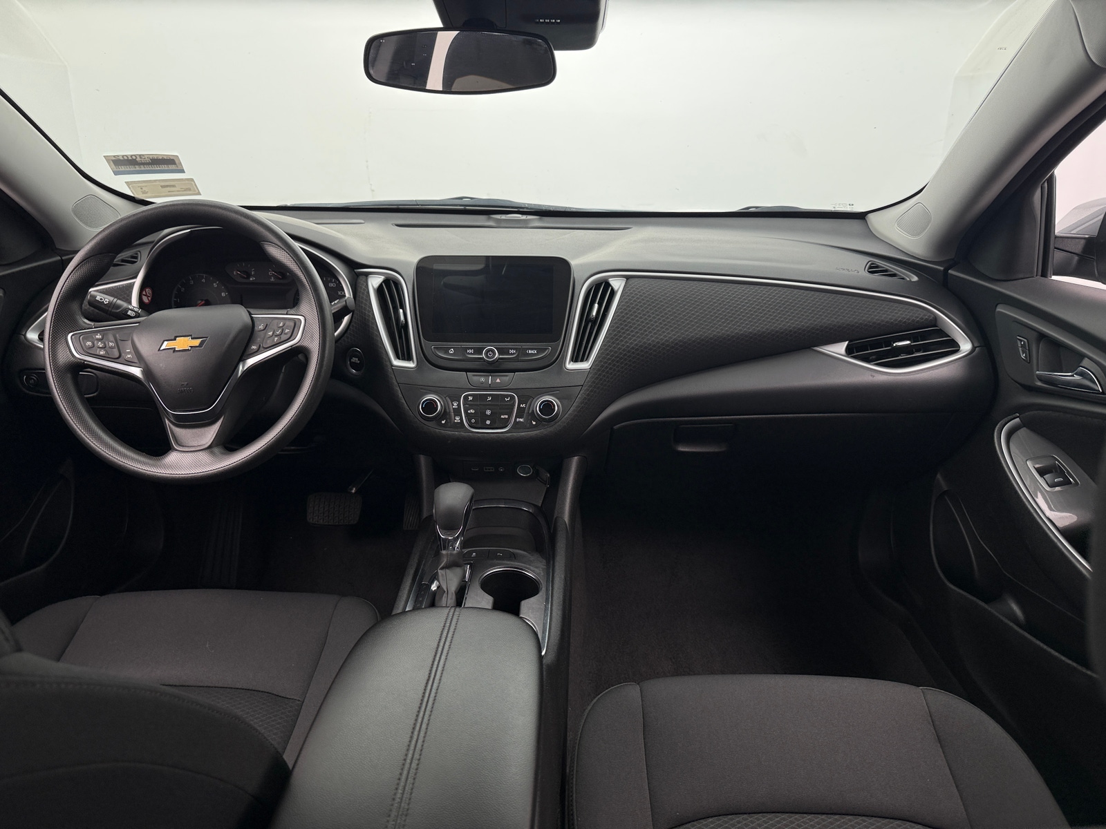 Thumbnail: 2025 Chevrolet Malibu - 3