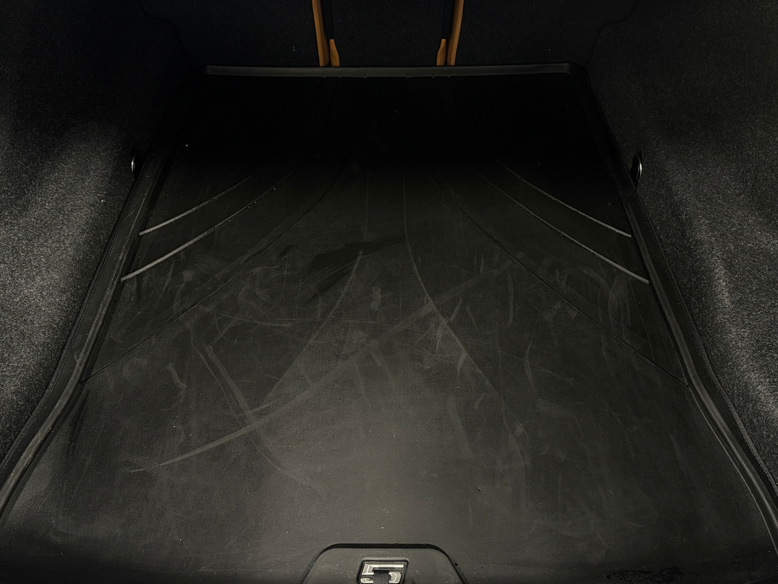 Thumbnail: 2022 BMW 5 Series - 6