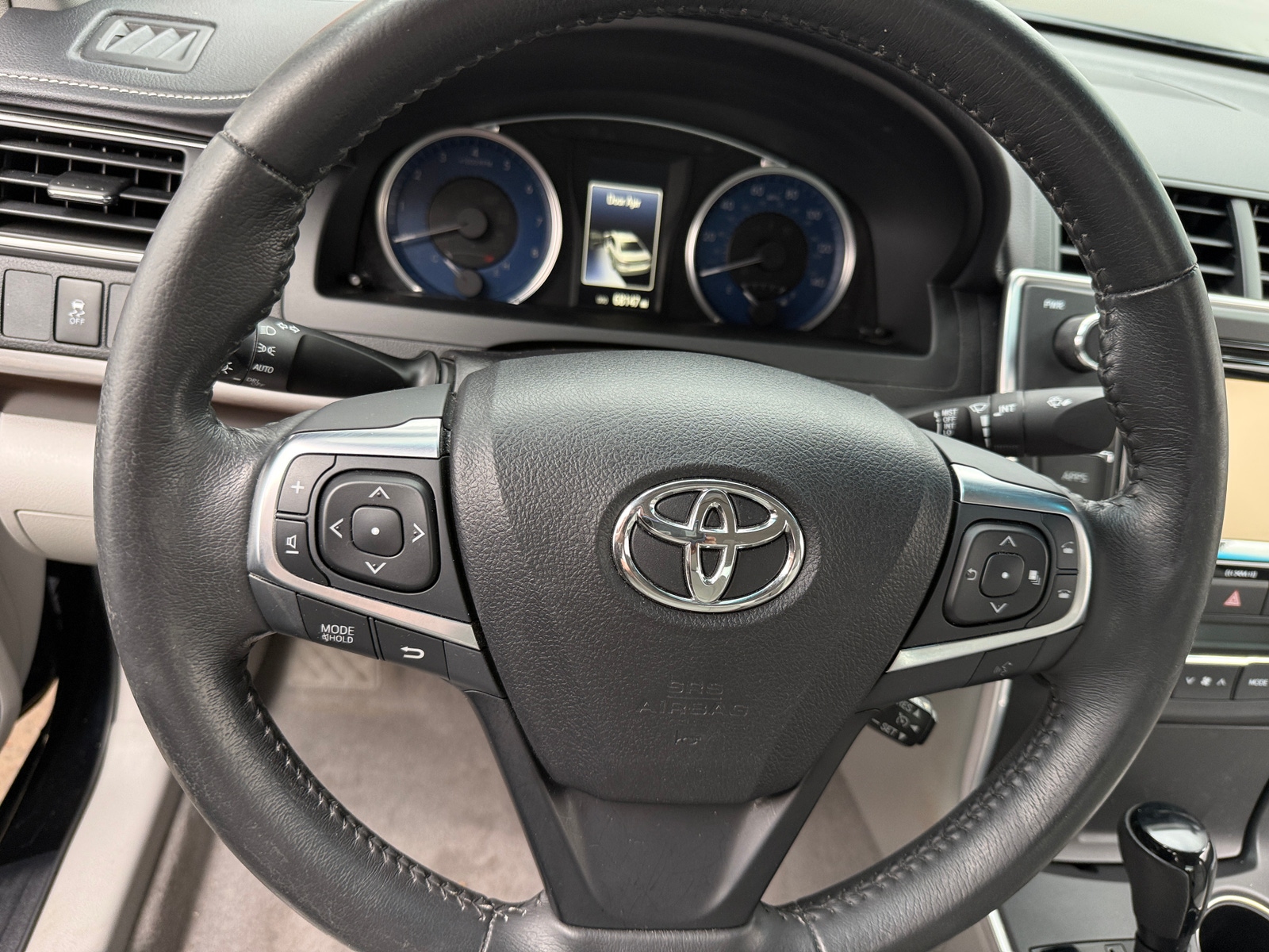 Thumbnail: 2017 Toyota Camry - 4