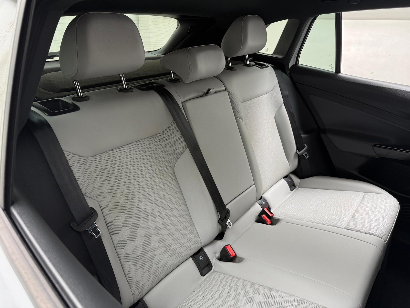 Thumbnail: 2021 Volkswagen ID.4 - 5