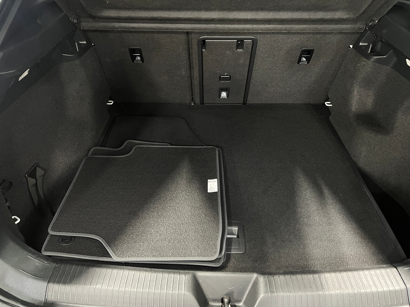 Thumbnail: 2021 Volkswagen ID.4 - 6