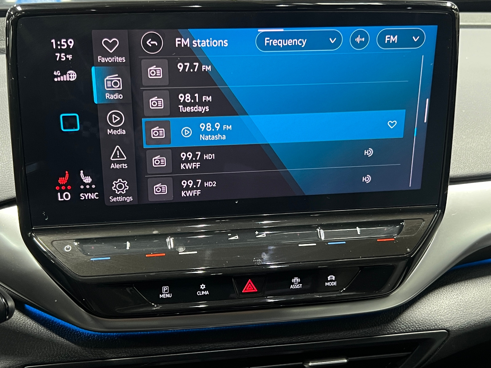 Thumbnail: 2021 Volkswagen ID.4 - 3