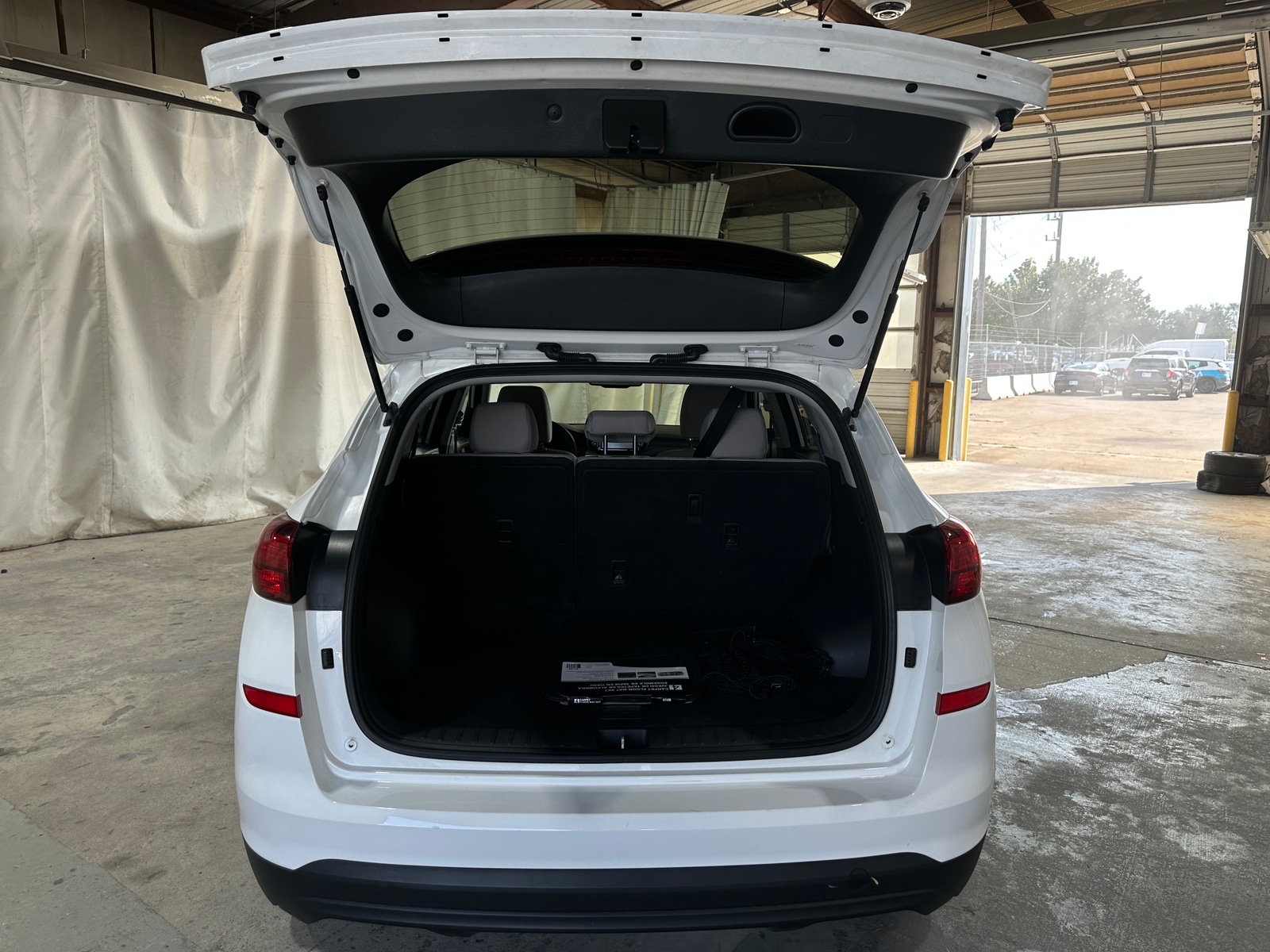 Thumbnail: 2019 Hyundai Tucson - 7