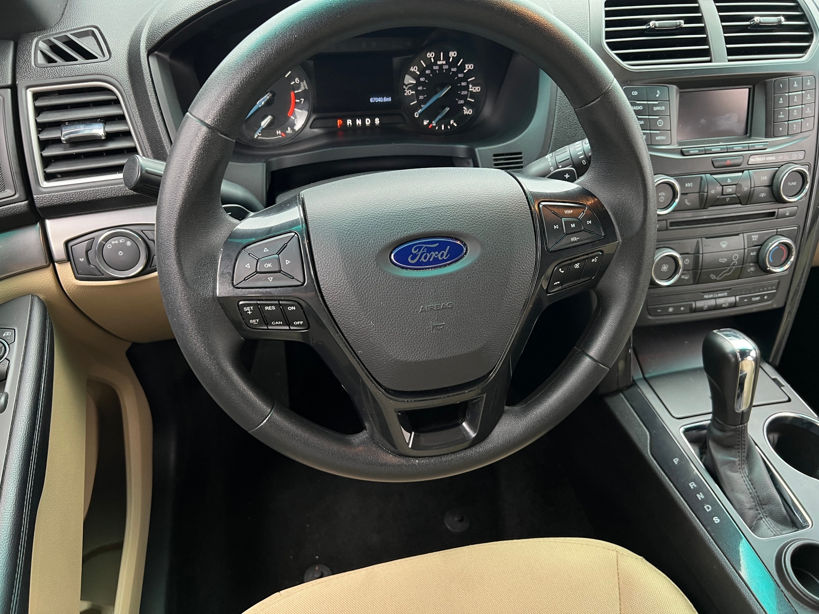 Thumbnail: 2017 Ford Explorer - 5