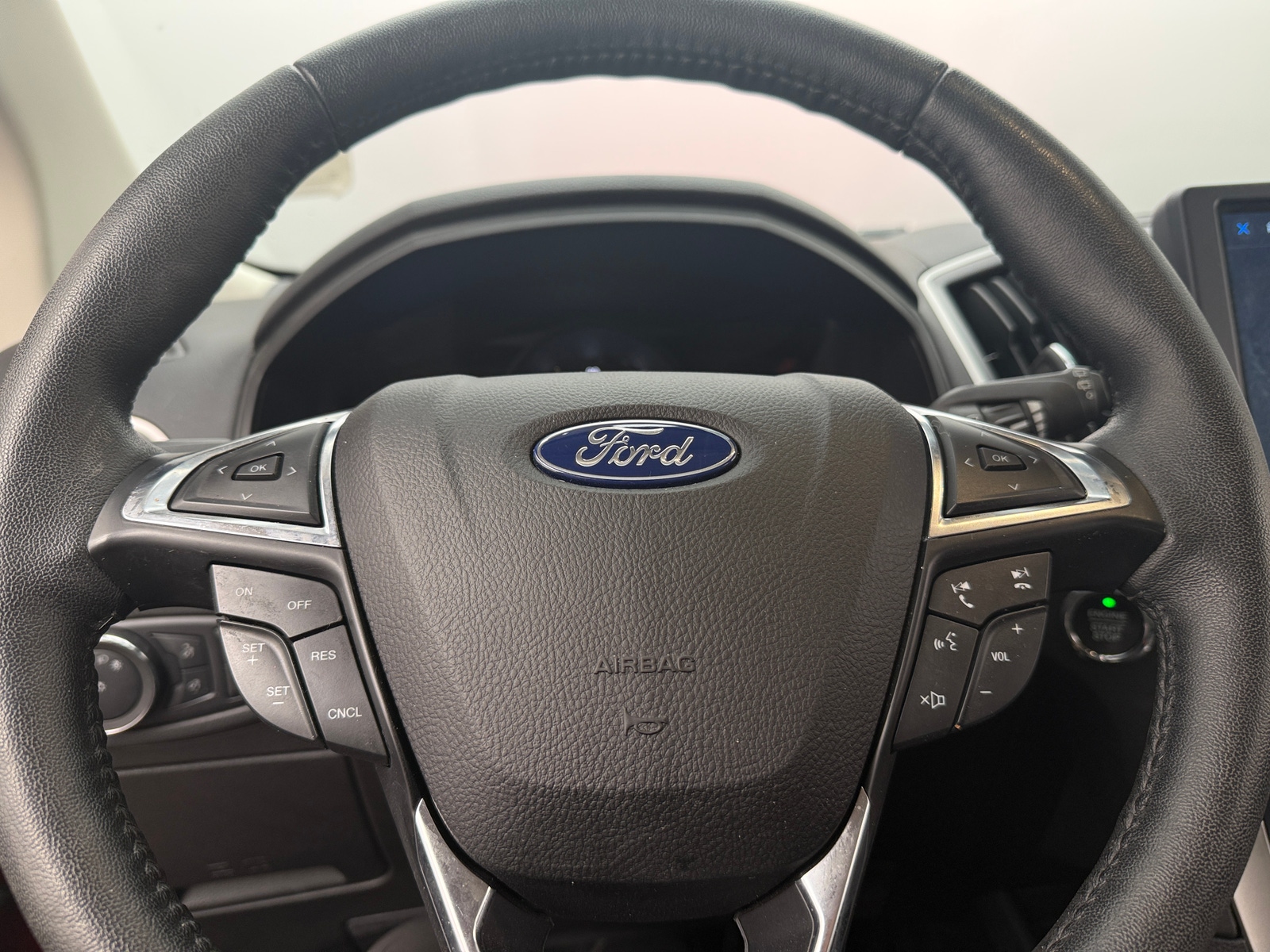 Thumbnail: 2022 Ford Edge - 4