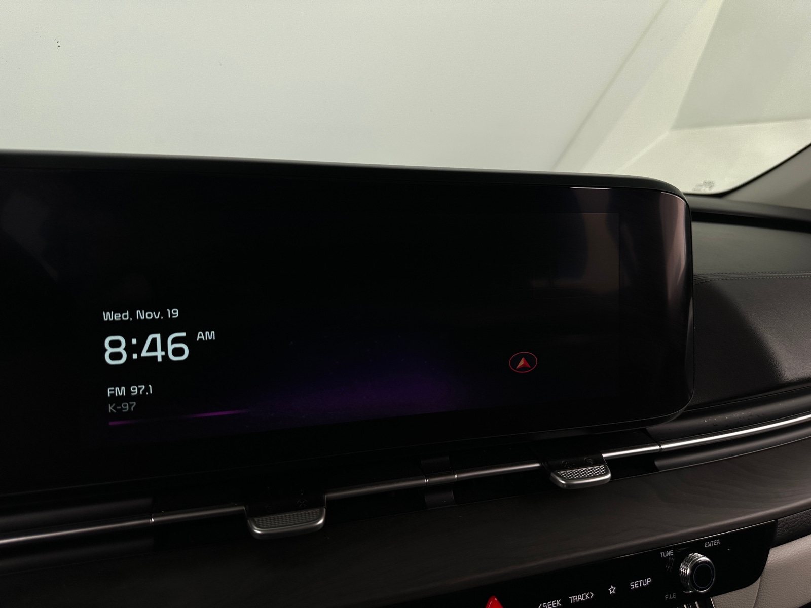 Thumbnail: 2023 Kia Carnival - 3