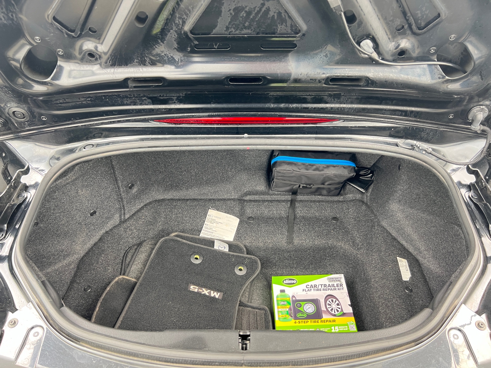 Thumbnail: 2020 Mazda MX-5 Miata - 4