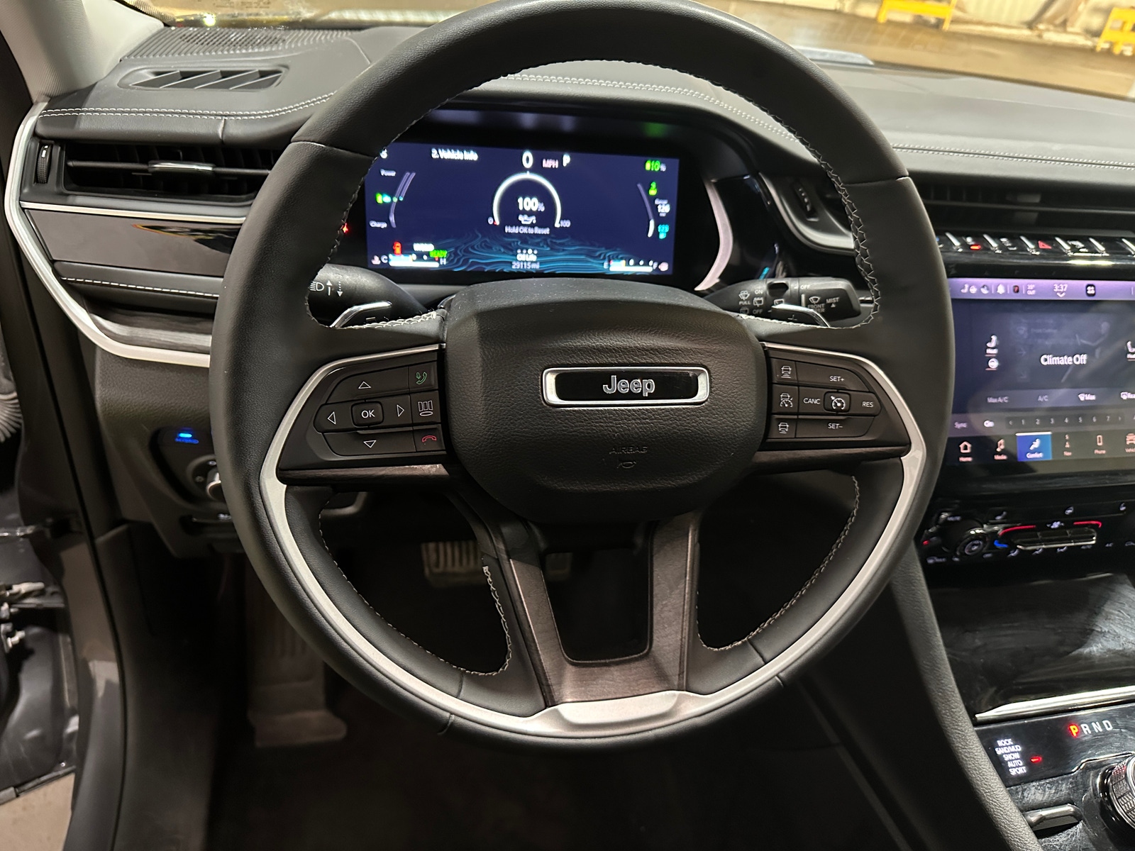 Thumbnail: 2022 Jeep Grand Cherokee - 4