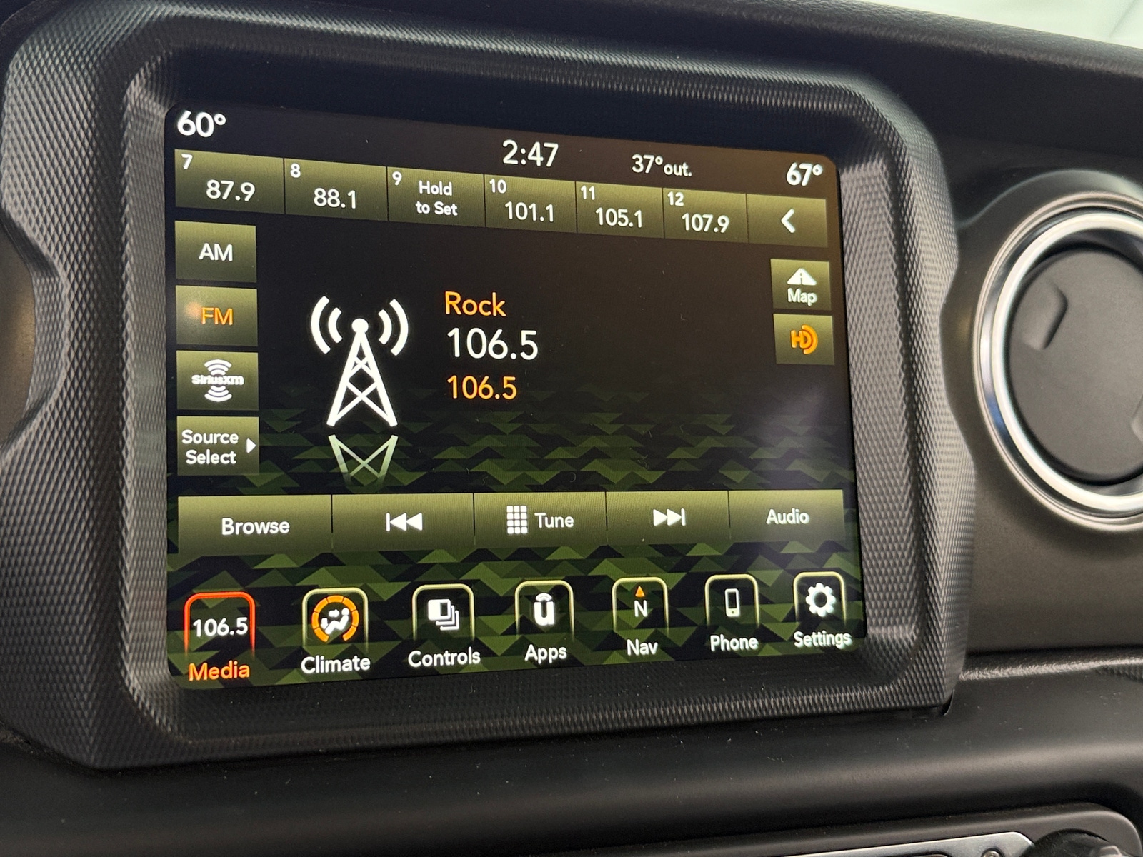 Thumbnail: 2023 Jeep Wrangler - 4