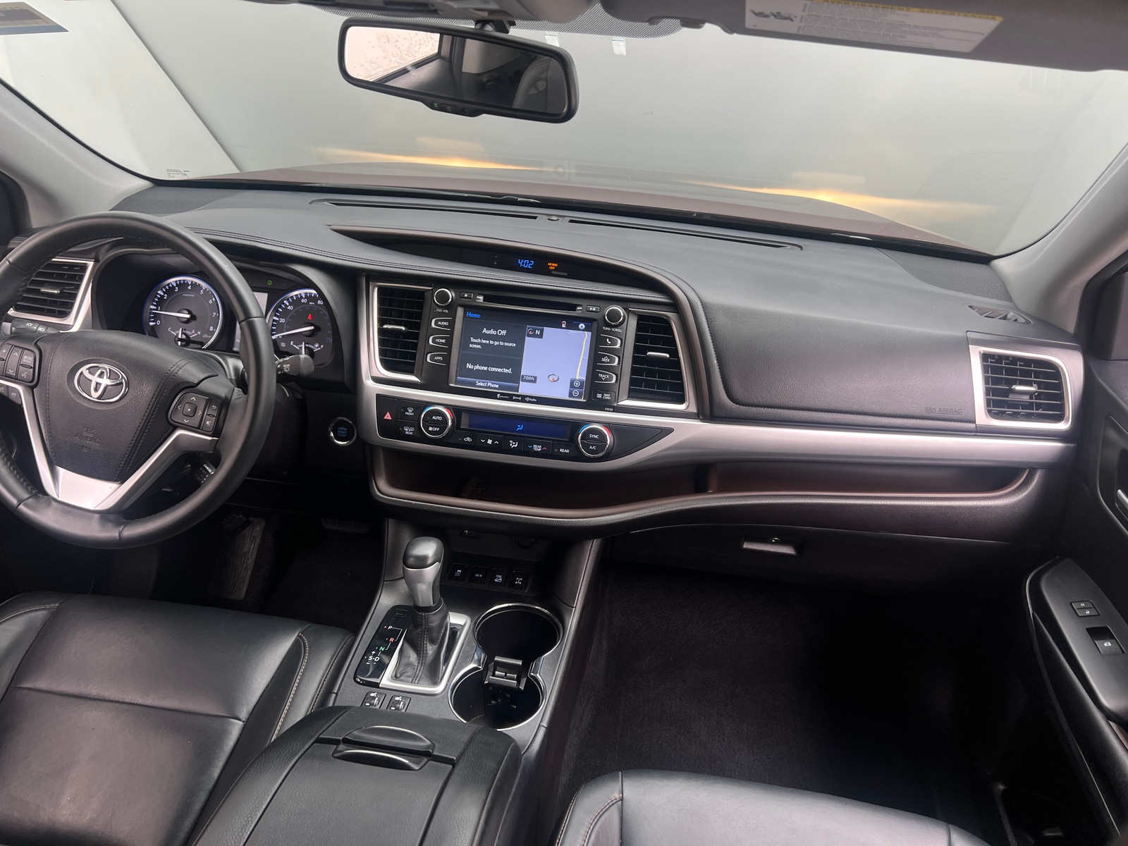 Thumbnail: 2016 Toyota Highlander - 2