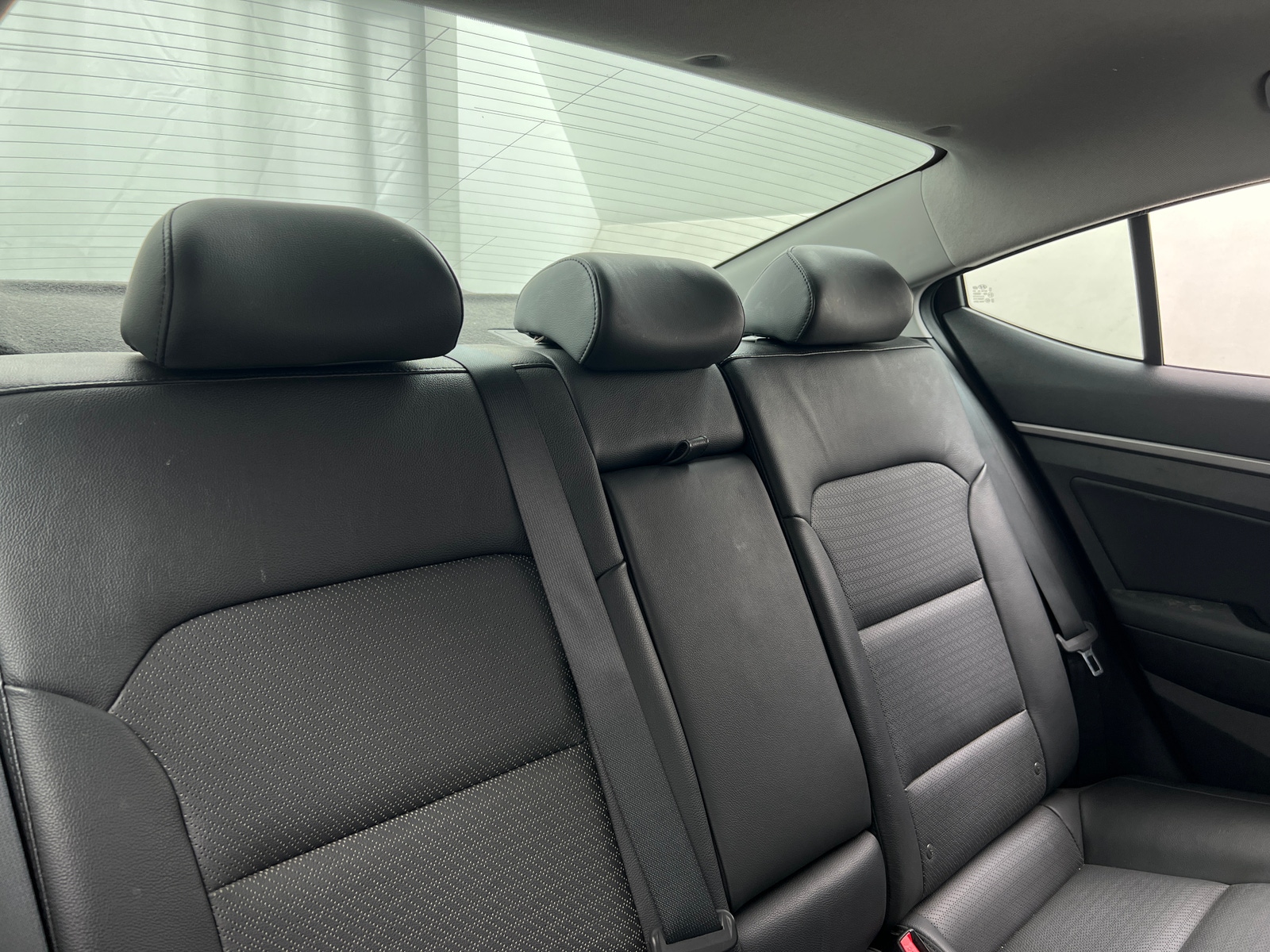 Thumbnail: 2017 Hyundai Elantra - 5