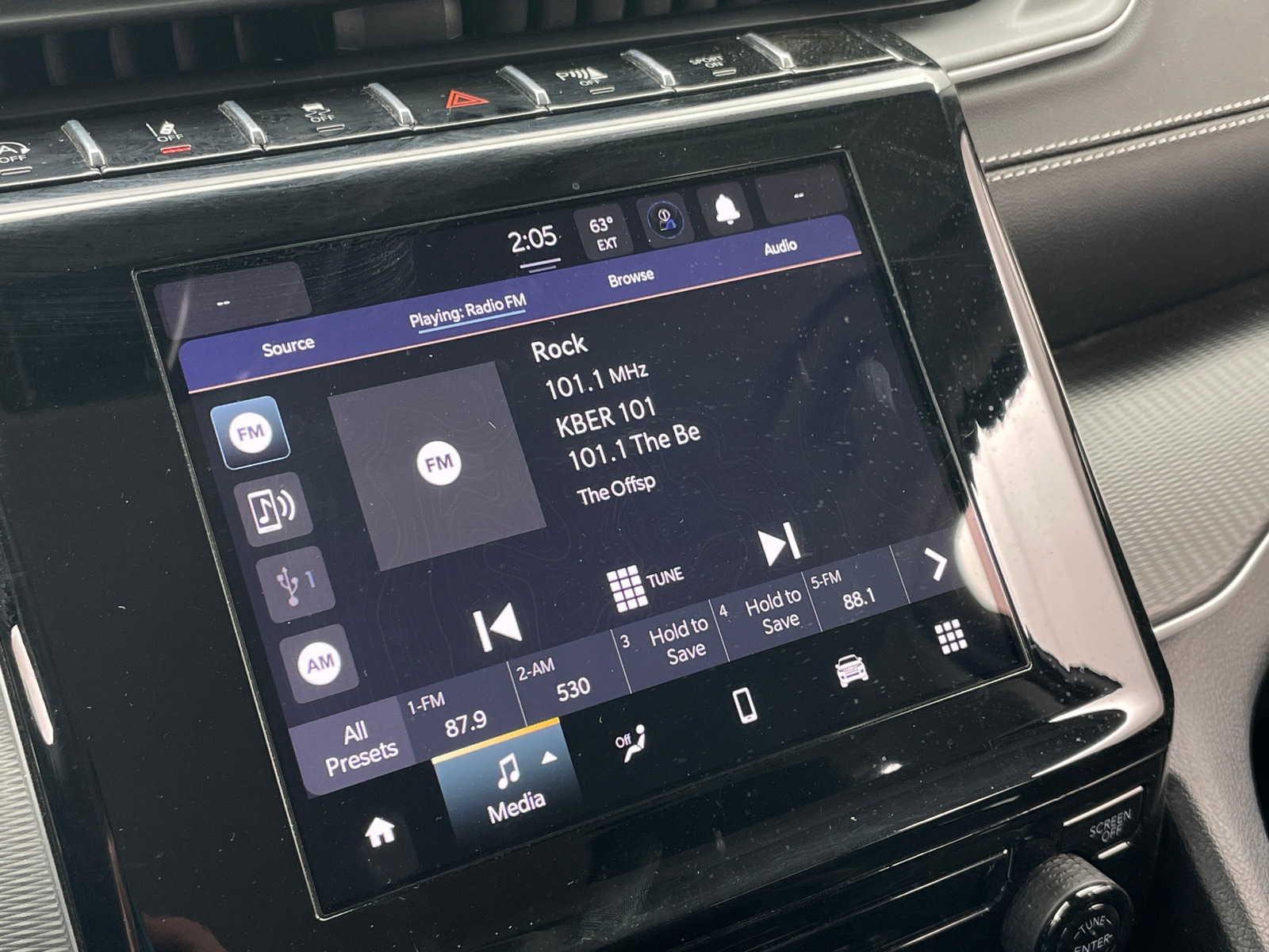 Thumbnail: 2023 Jeep Grand Cherokee L - 4