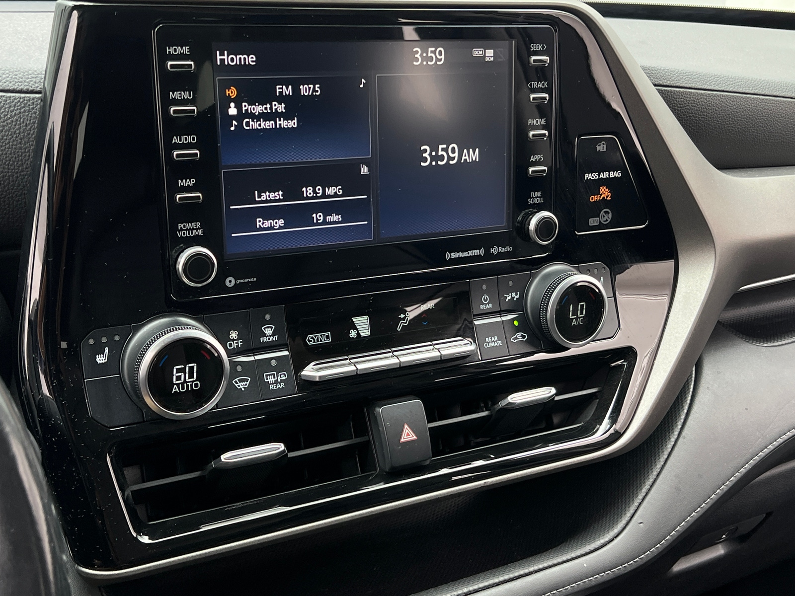 Thumbnail: 2020 Toyota Highlander - 3