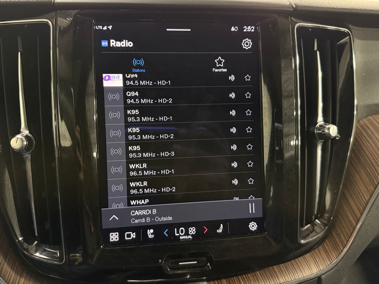 Thumbnail: 2022 Volvo XC60 - 4