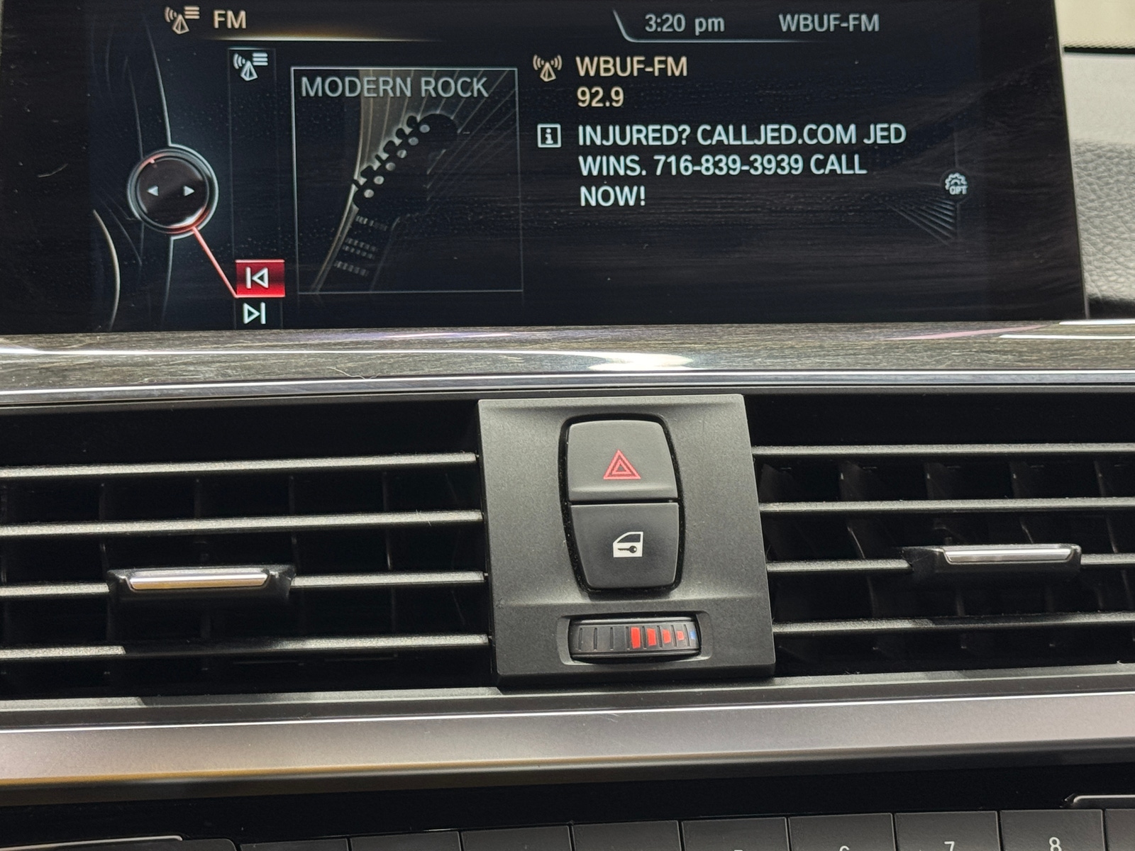 Thumbnail: 2016 BMW 3 Series - 3