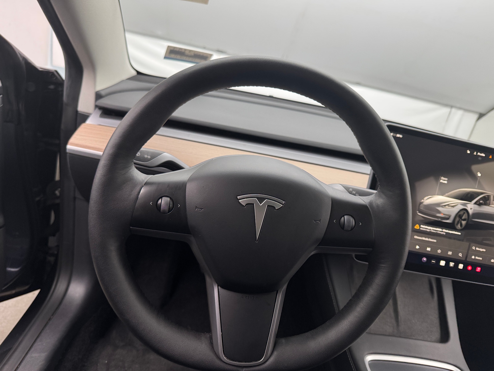 Thumbnail: 2023 Tesla Model 3 - 4