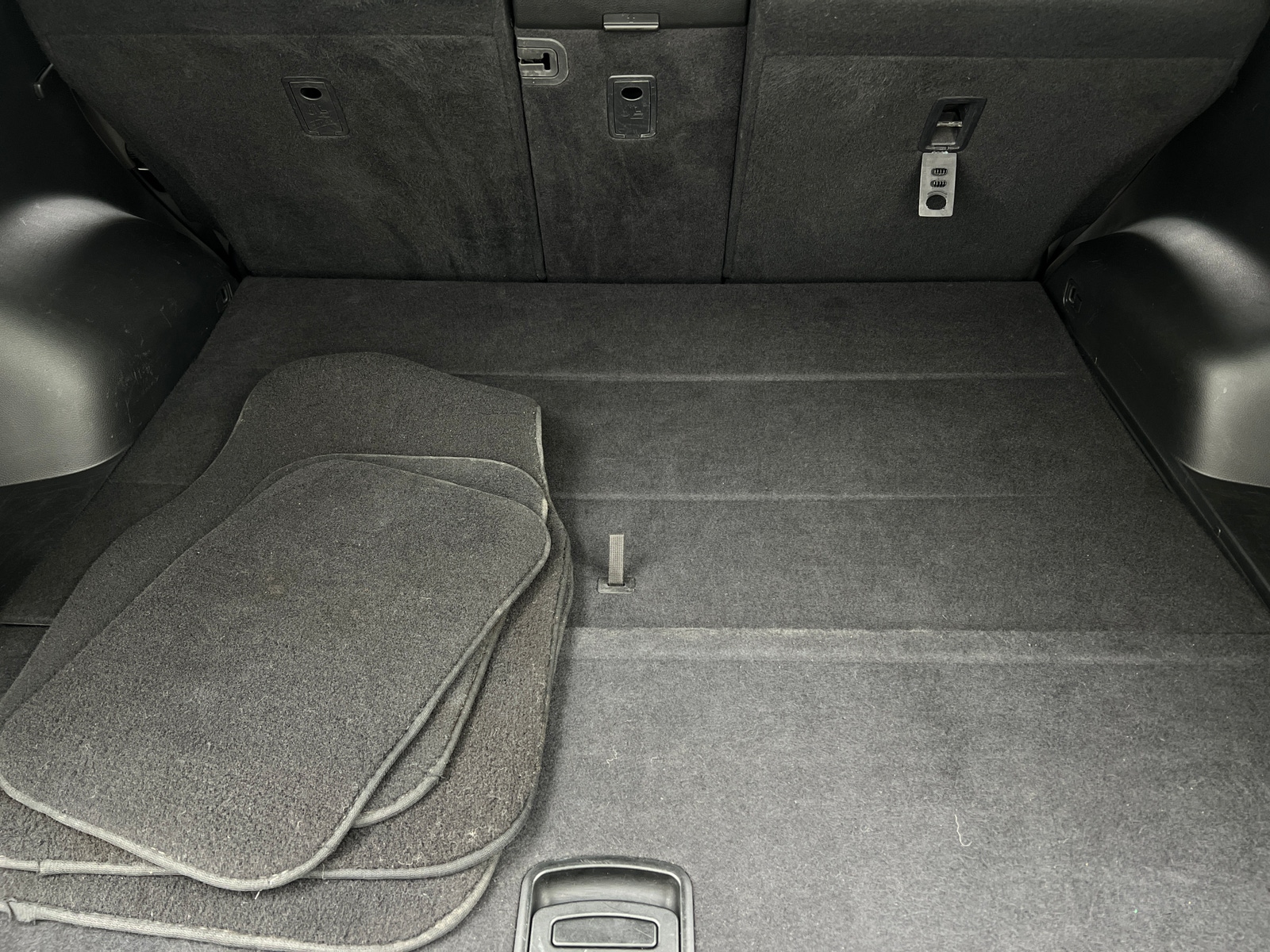 Thumbnail: 2018 Hyundai Santa Fe - 7