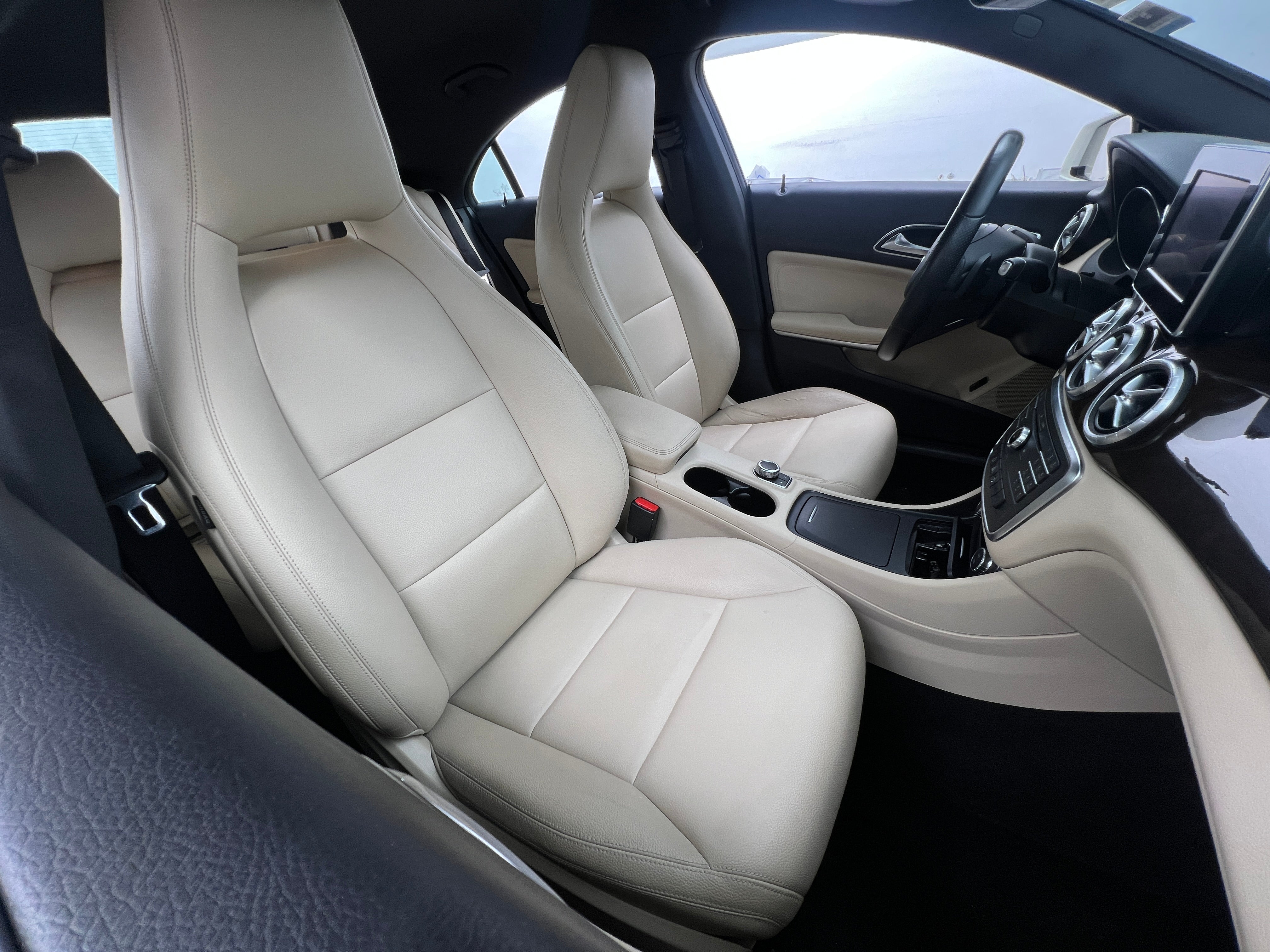 2015 Mercedes-Benz CLA-Class