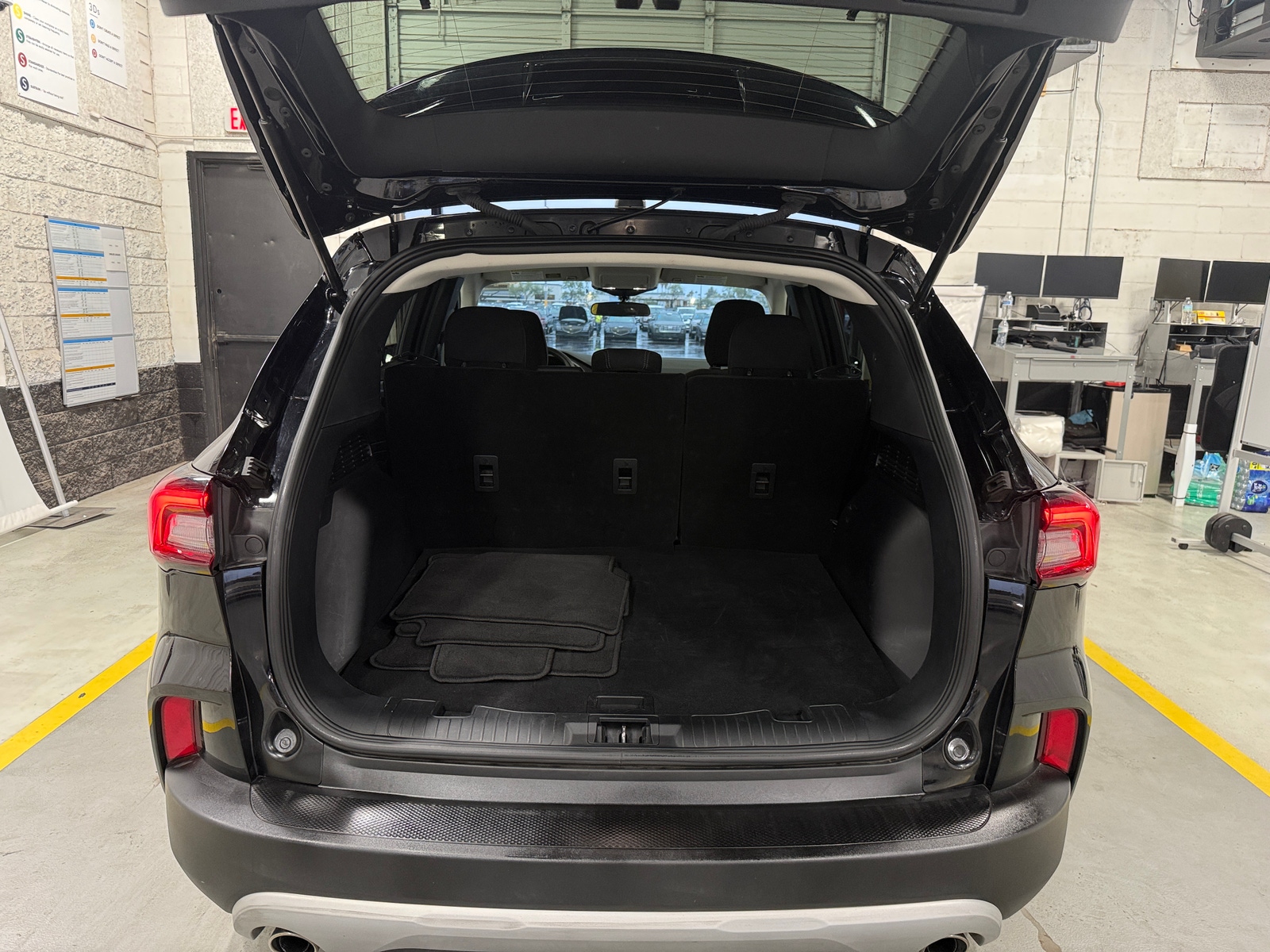 Thumbnail: 2025 Ford Escape - 7