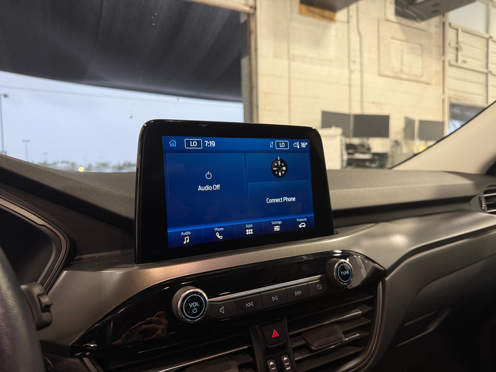 Thumbnail: 2025 Ford Escape - 4