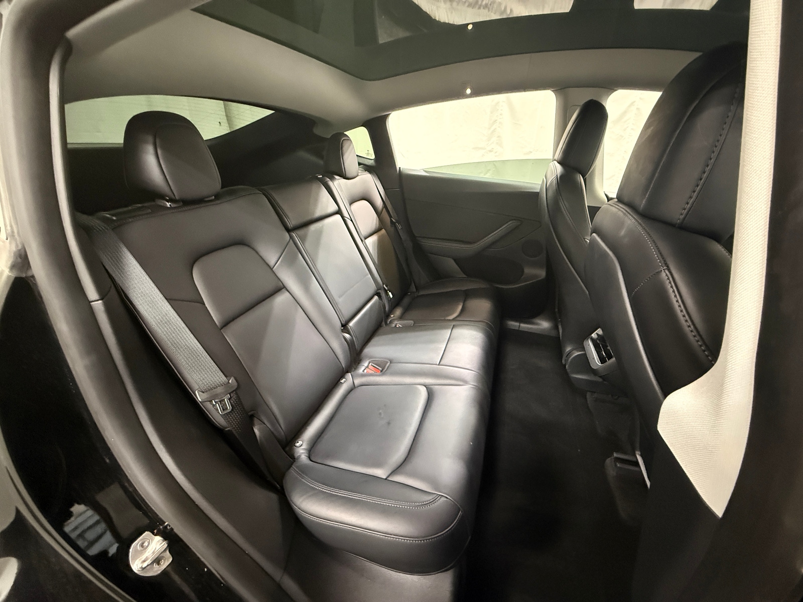 Thumbnail: 2022 Tesla Model Y - 5