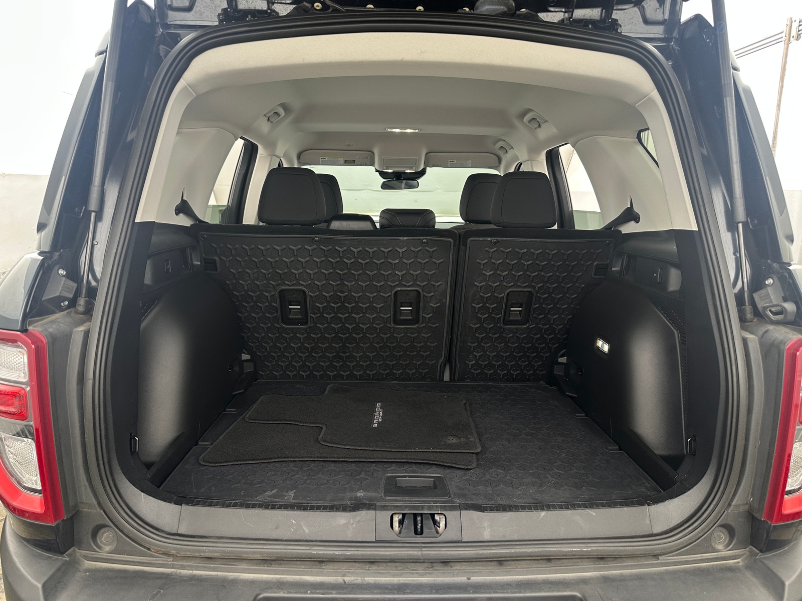 Thumbnail: 2022 Ford Bronco Sport - 7