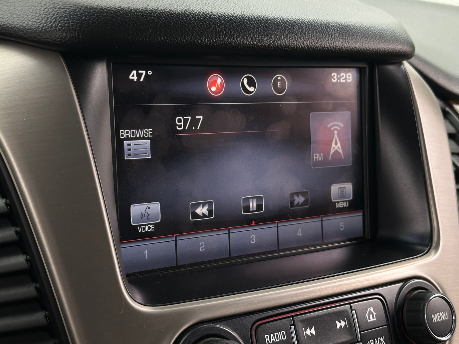 Thumbnail: 2015 GMC Yukon - 3