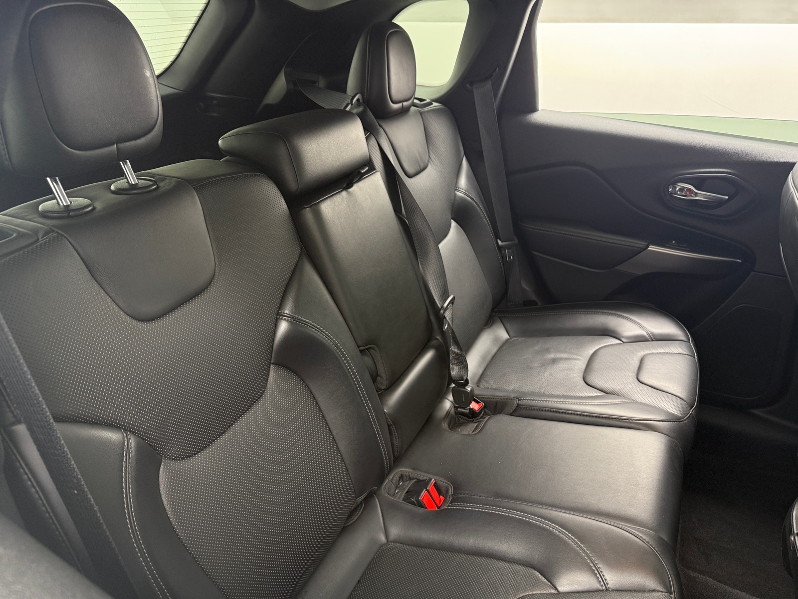 Thumbnail: 2021 Jeep Cherokee - 5