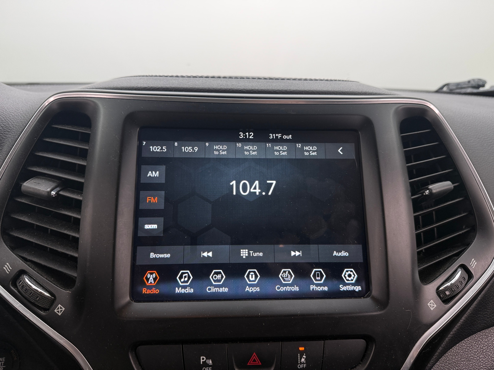 Thumbnail: 2021 Jeep Cherokee - 3