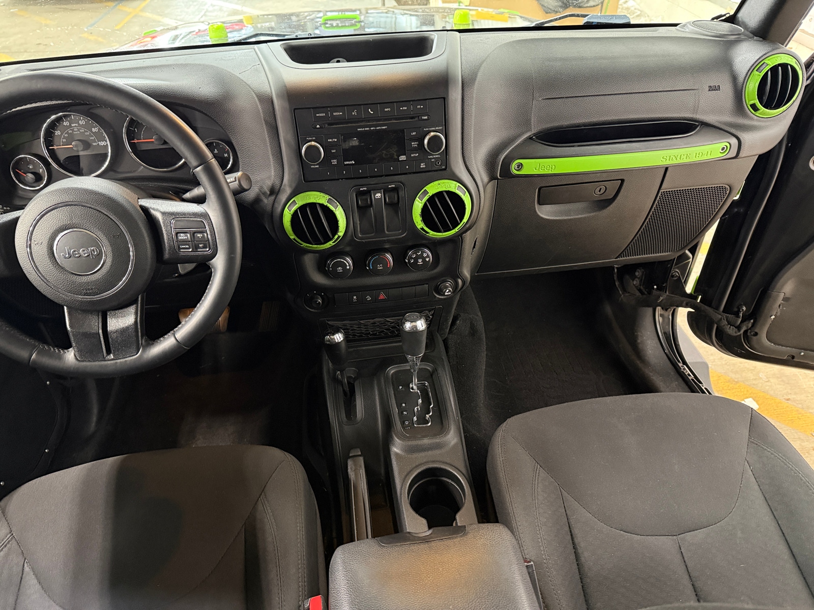 Thumbnail: 2018 Jeep Wrangler - 3