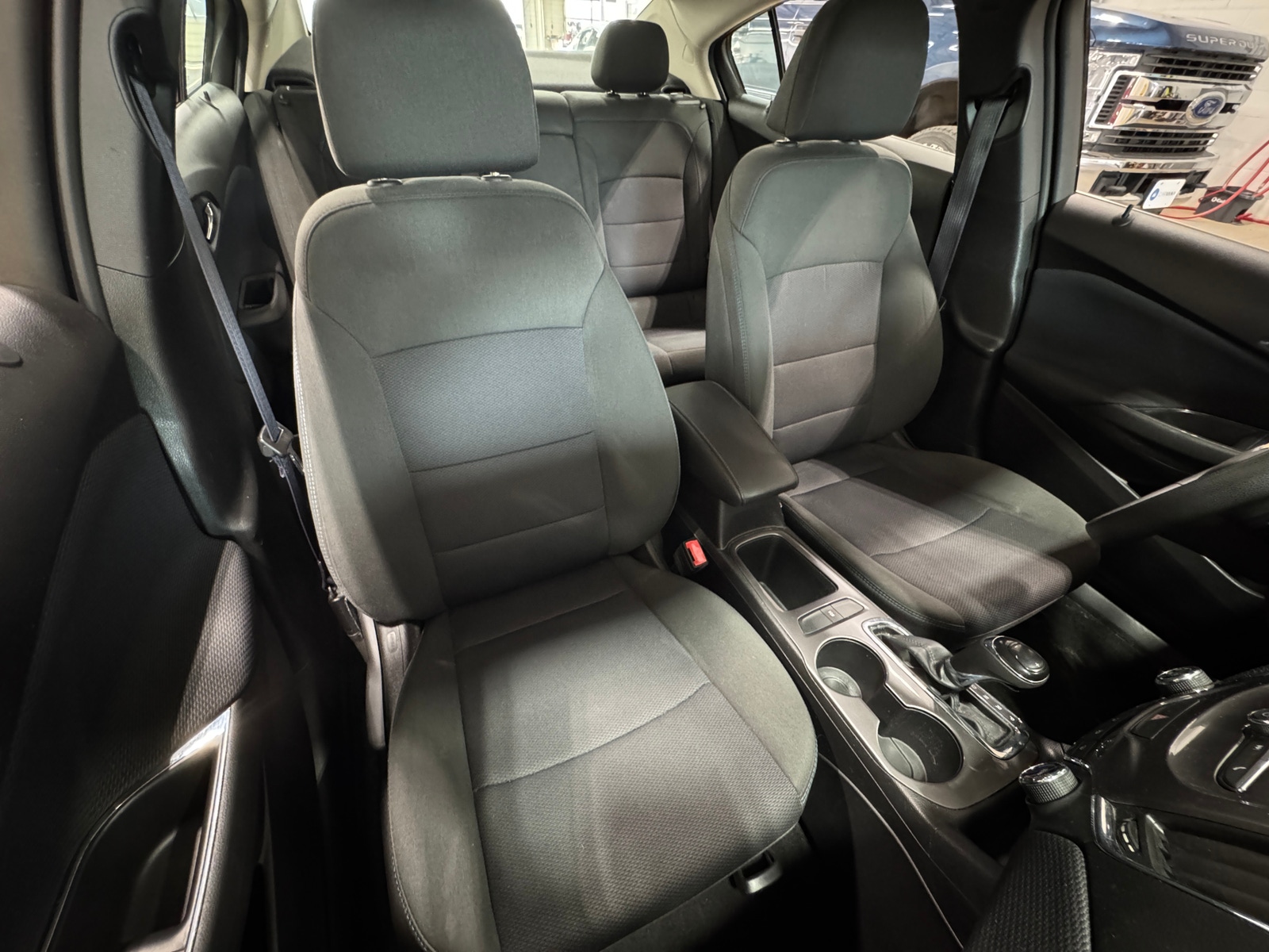 Thumbnail: 2017 Chevrolet Cruze - 2