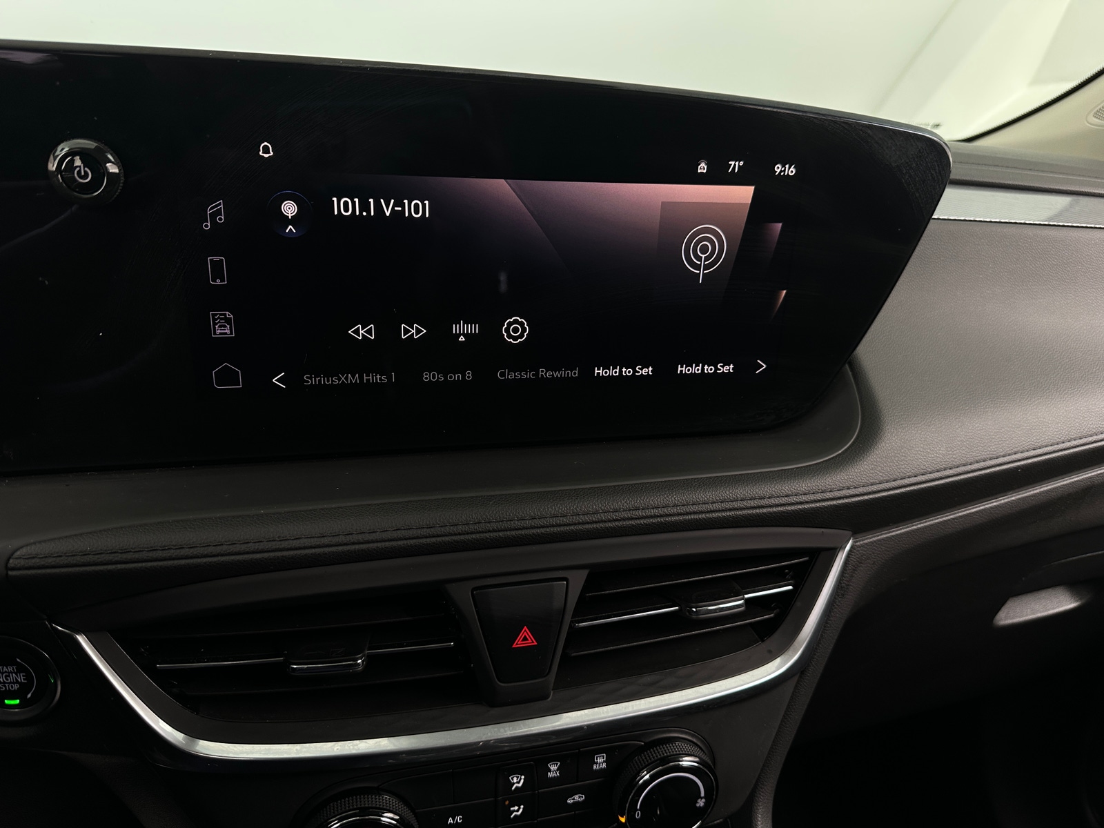 Thumbnail: 2024 Buick Encore GX - 4