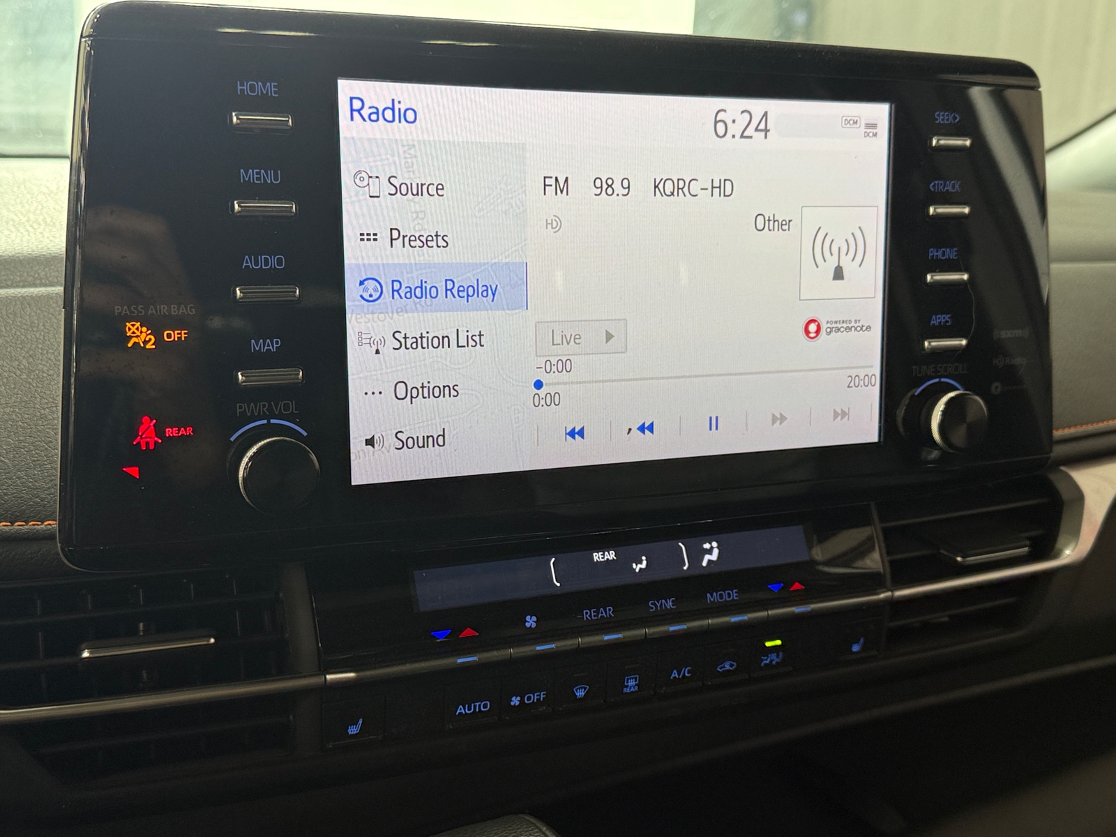 Thumbnail: 2023 Toyota Sienna - 3