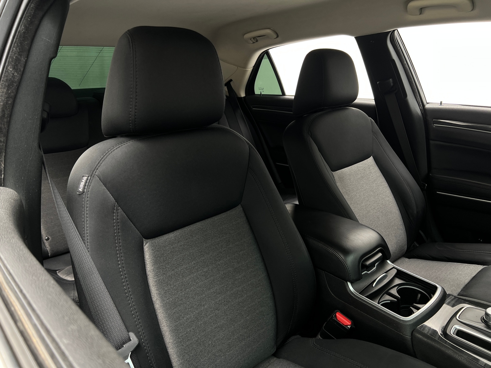 Thumbnail: 2018 Chrysler 300 - 2