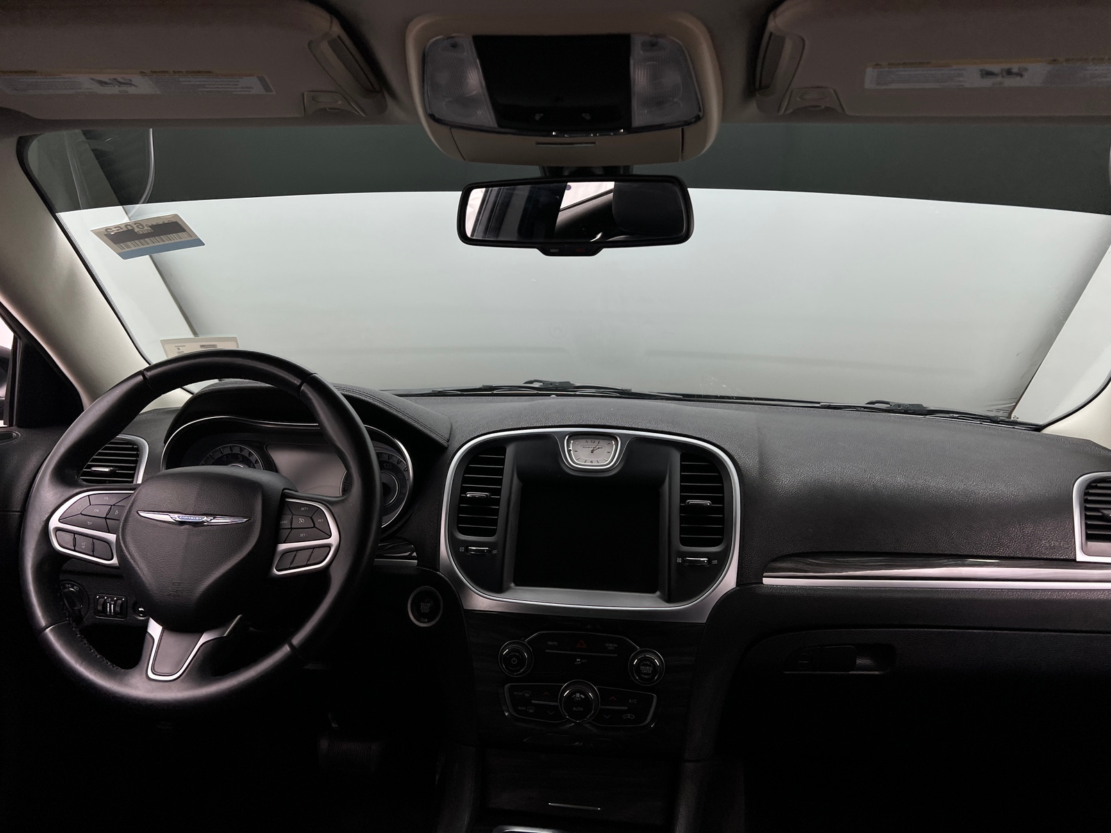 Thumbnail: 2018 Chrysler 300 - 3