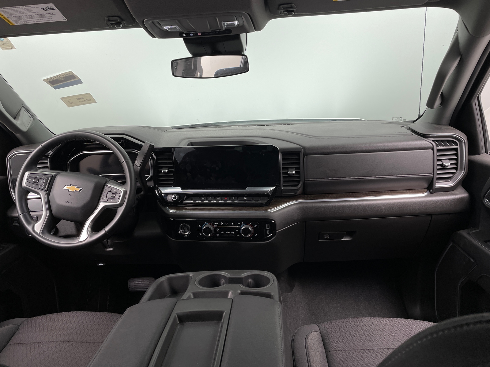 Thumbnail: 2024 Chevrolet Silverado 1500 - 3