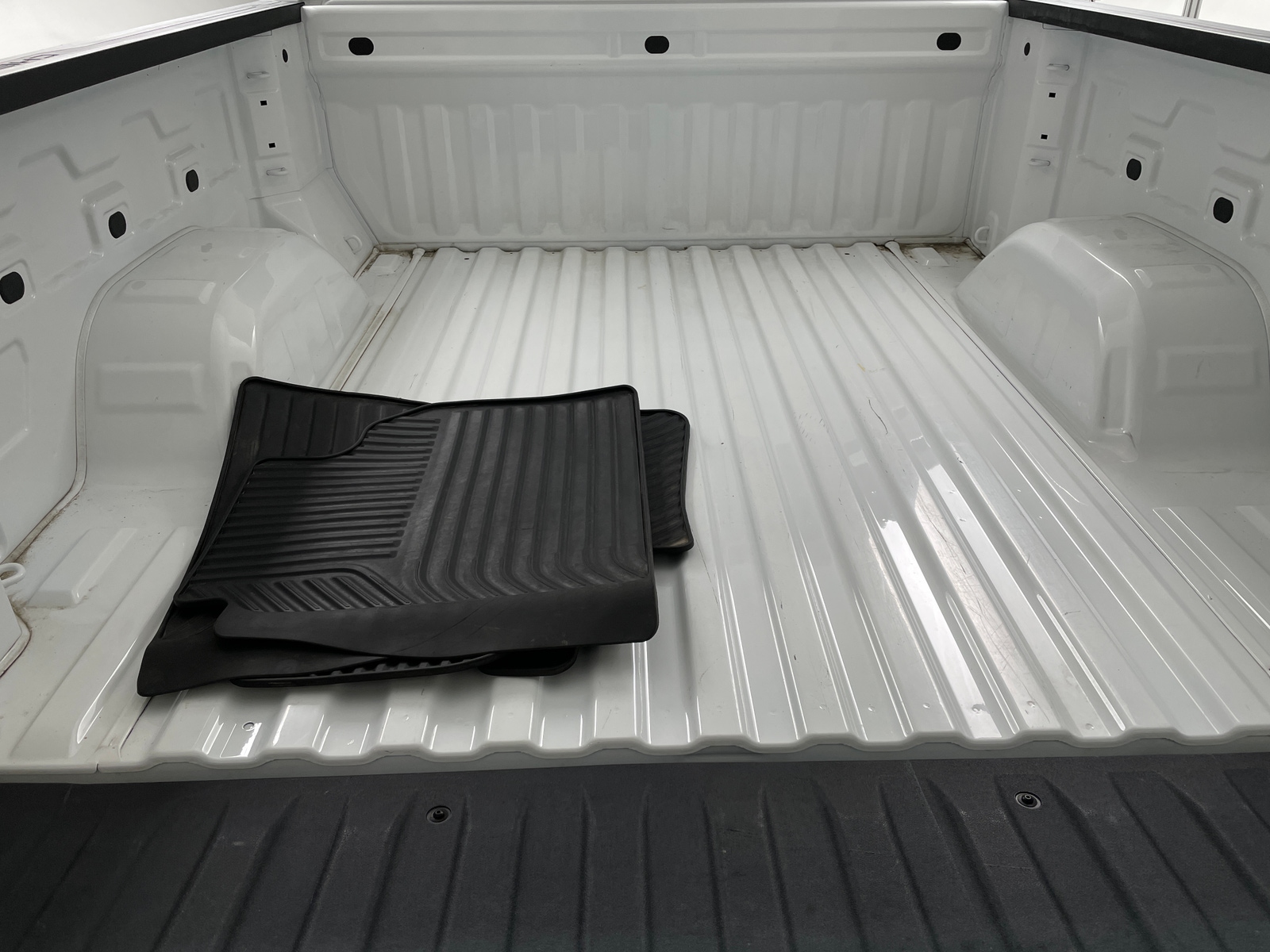 Thumbnail: 2024 Chevrolet Silverado 1500 - 7