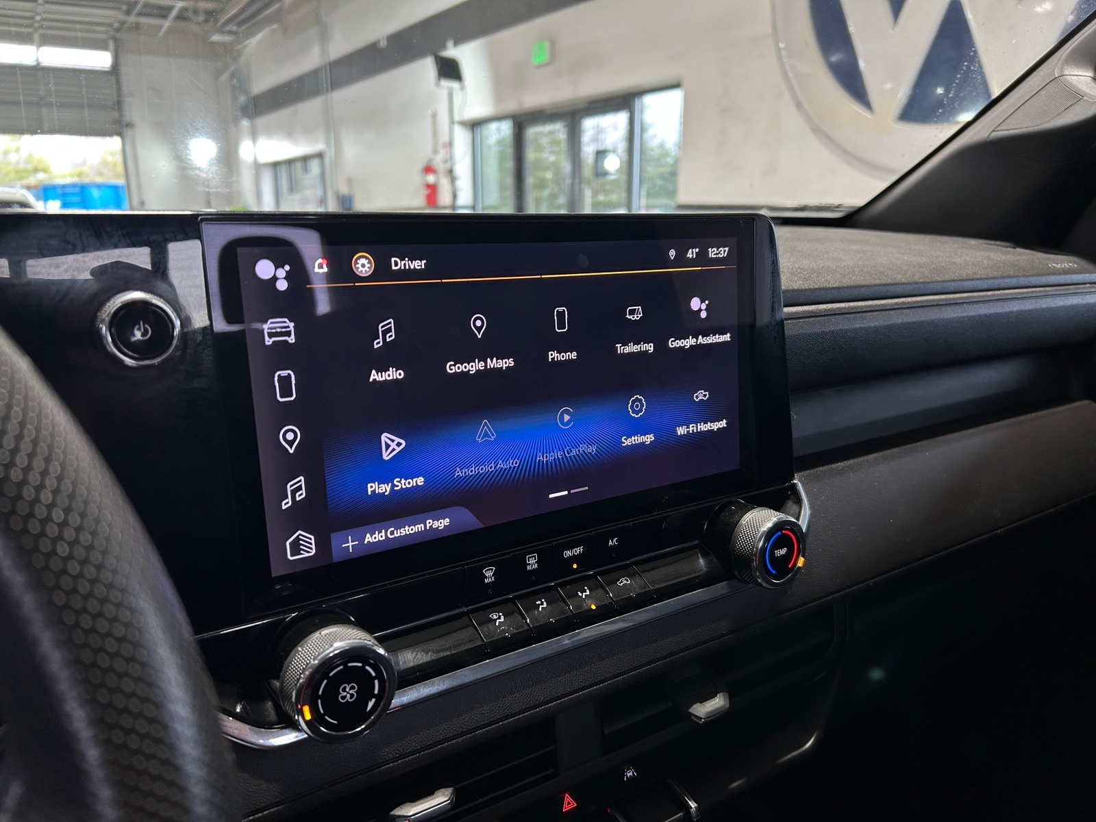 Thumbnail: 2023 Chevrolet Colorado - 4