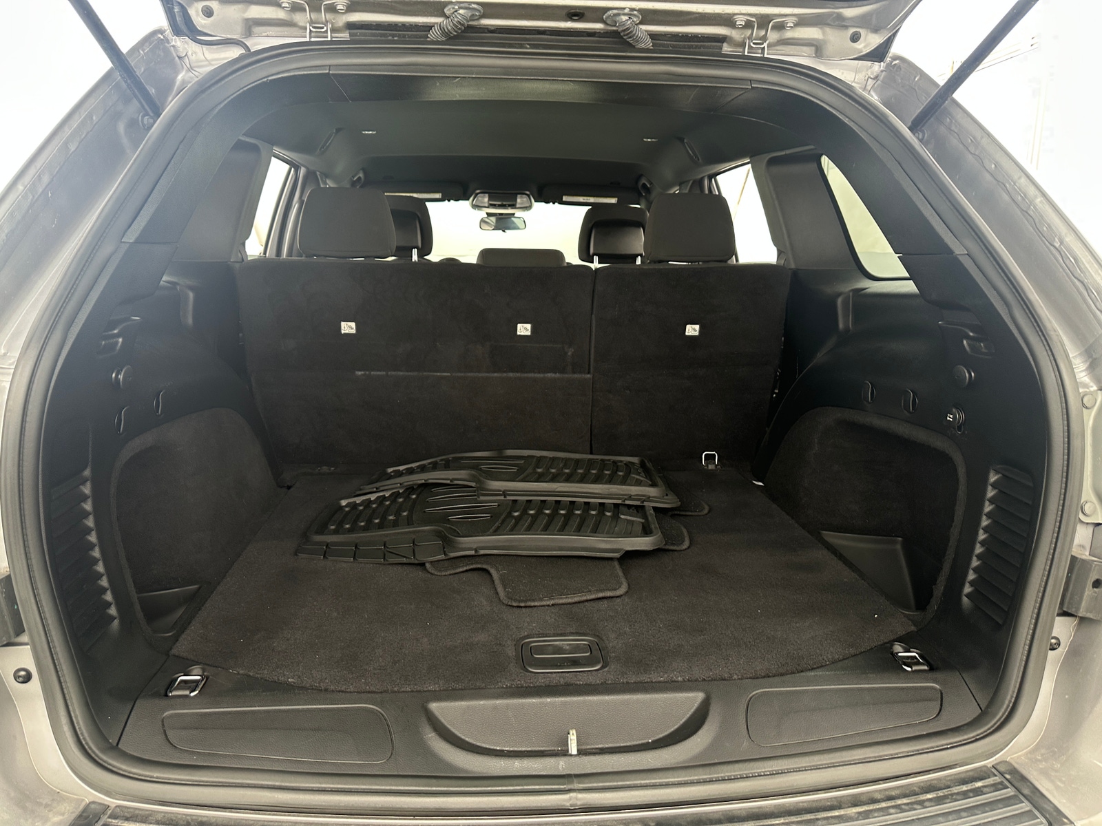 Thumbnail: 2019 Jeep Grand Cherokee - 7