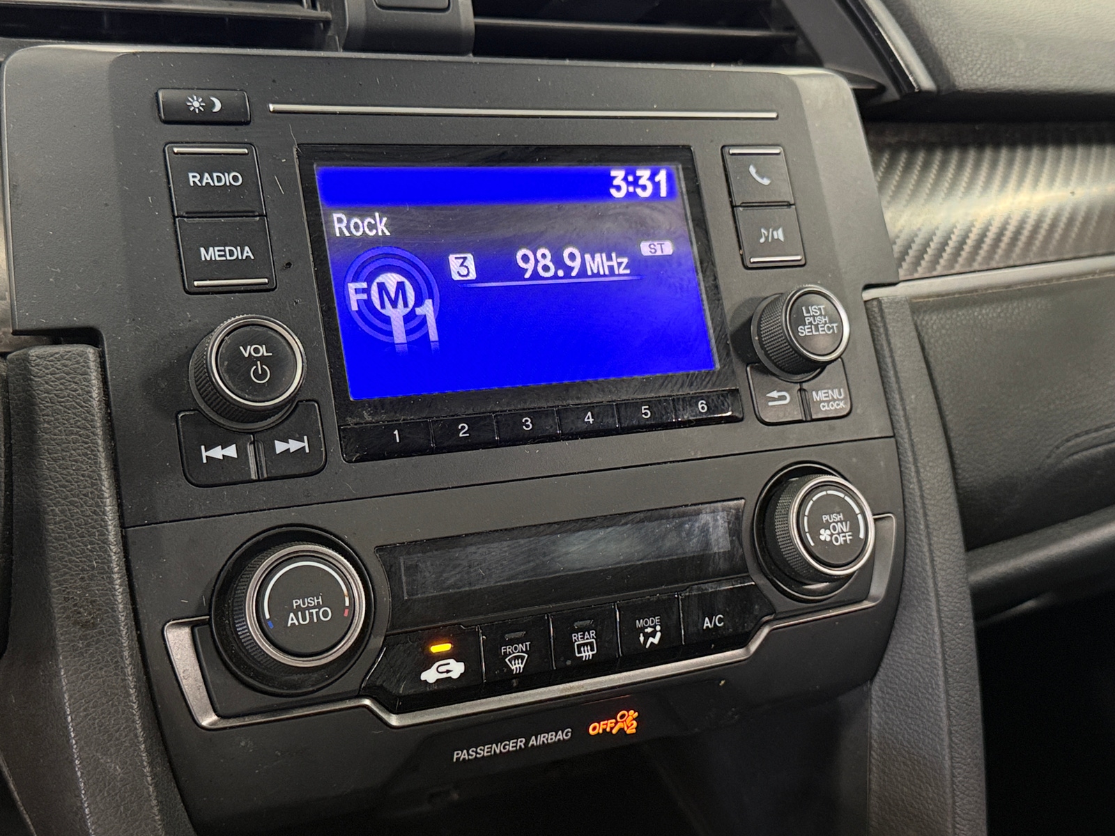 Thumbnail: 2019 Honda Civic - 4