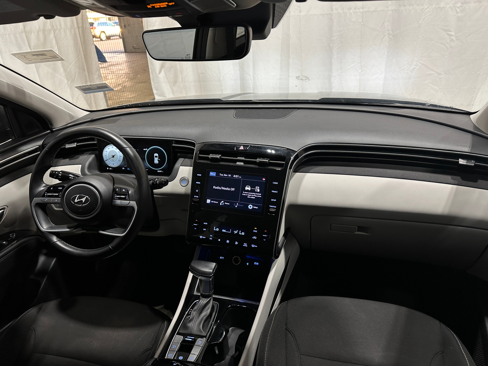 Thumbnail: 2022 Hyundai Tucson - 3