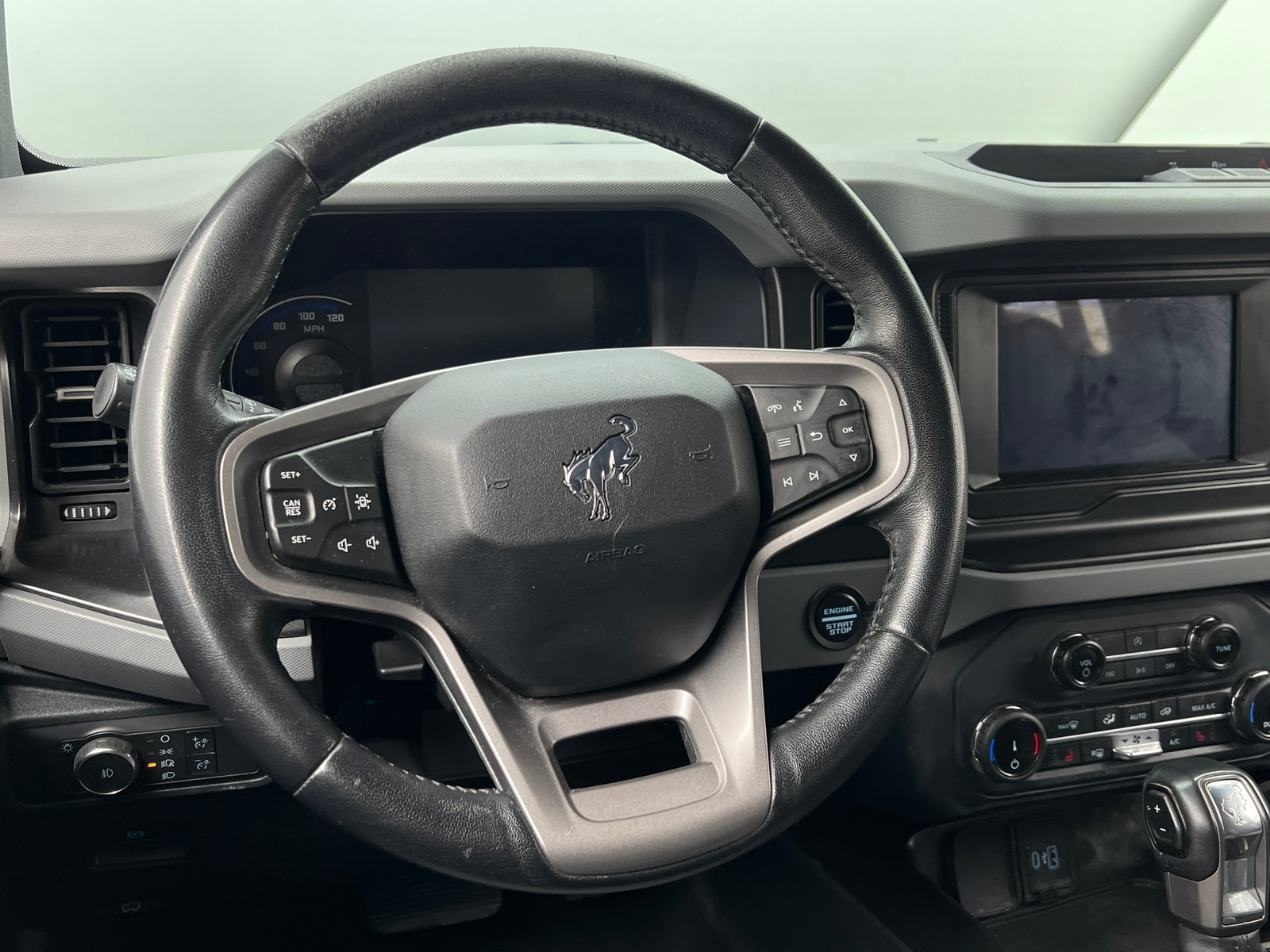 Thumbnail: 2022 Ford Bronco - 5