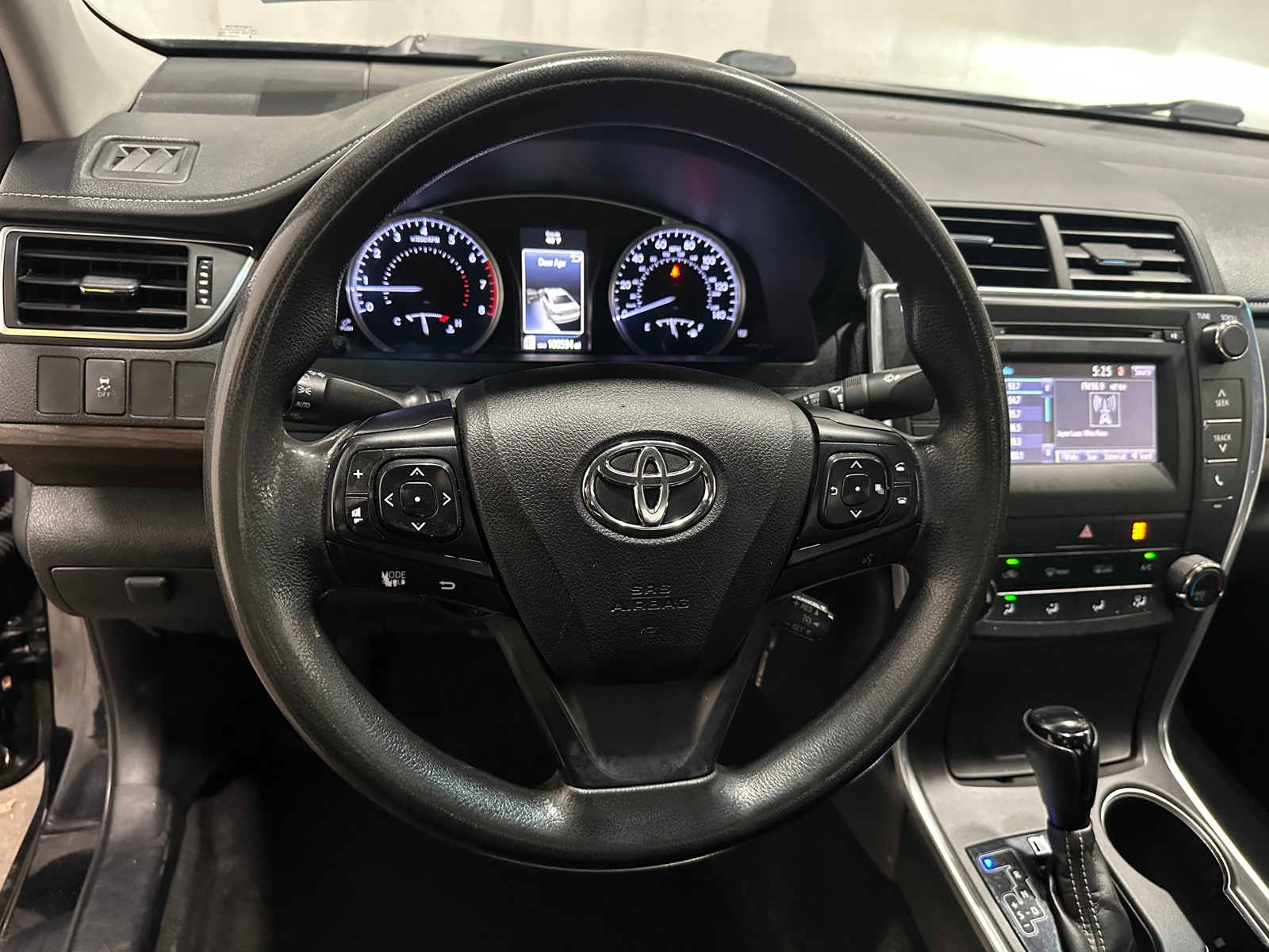 Thumbnail: 2017 Toyota Camry - 5