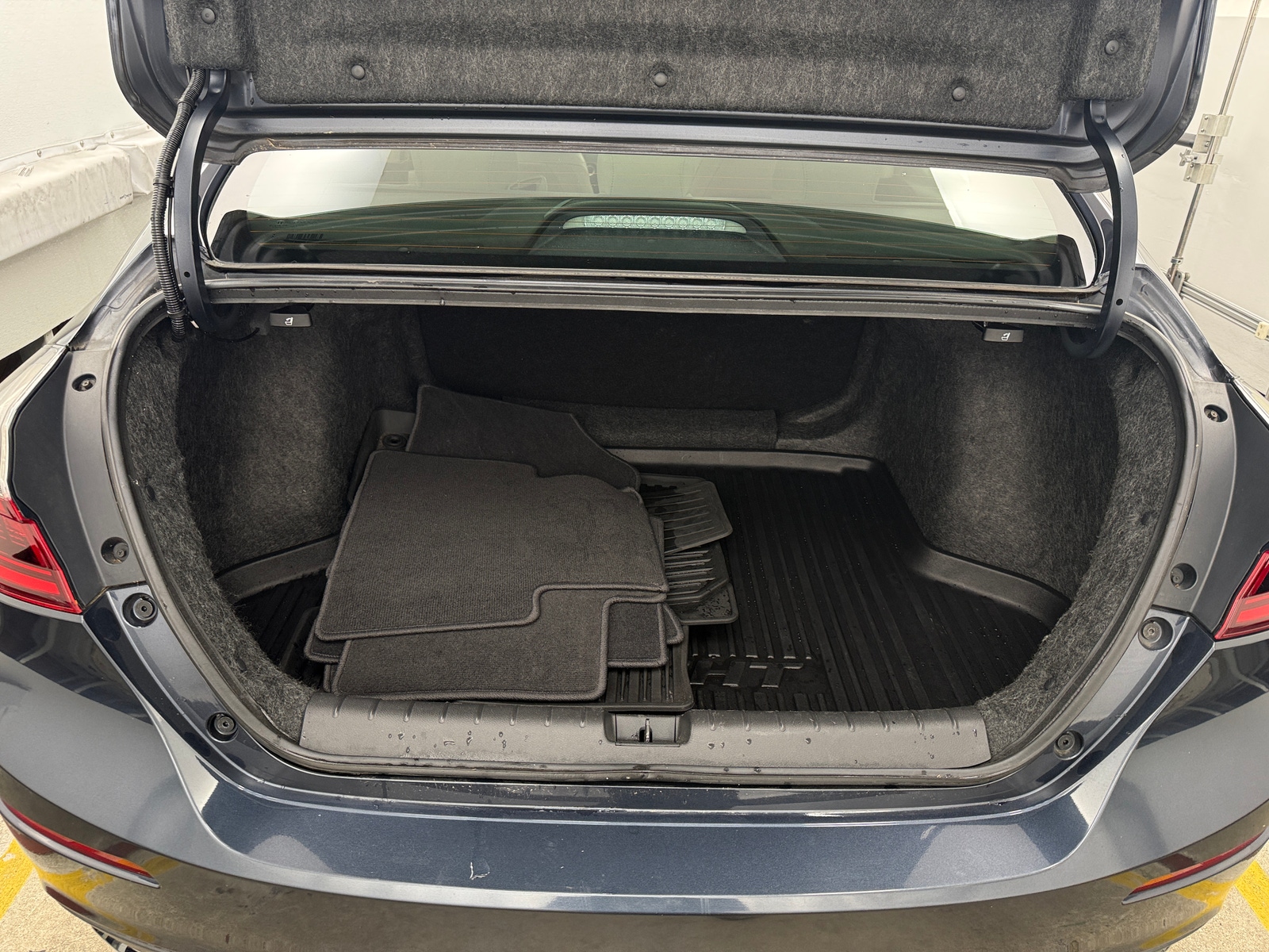 Thumbnail: 2019 Honda Insight - 6