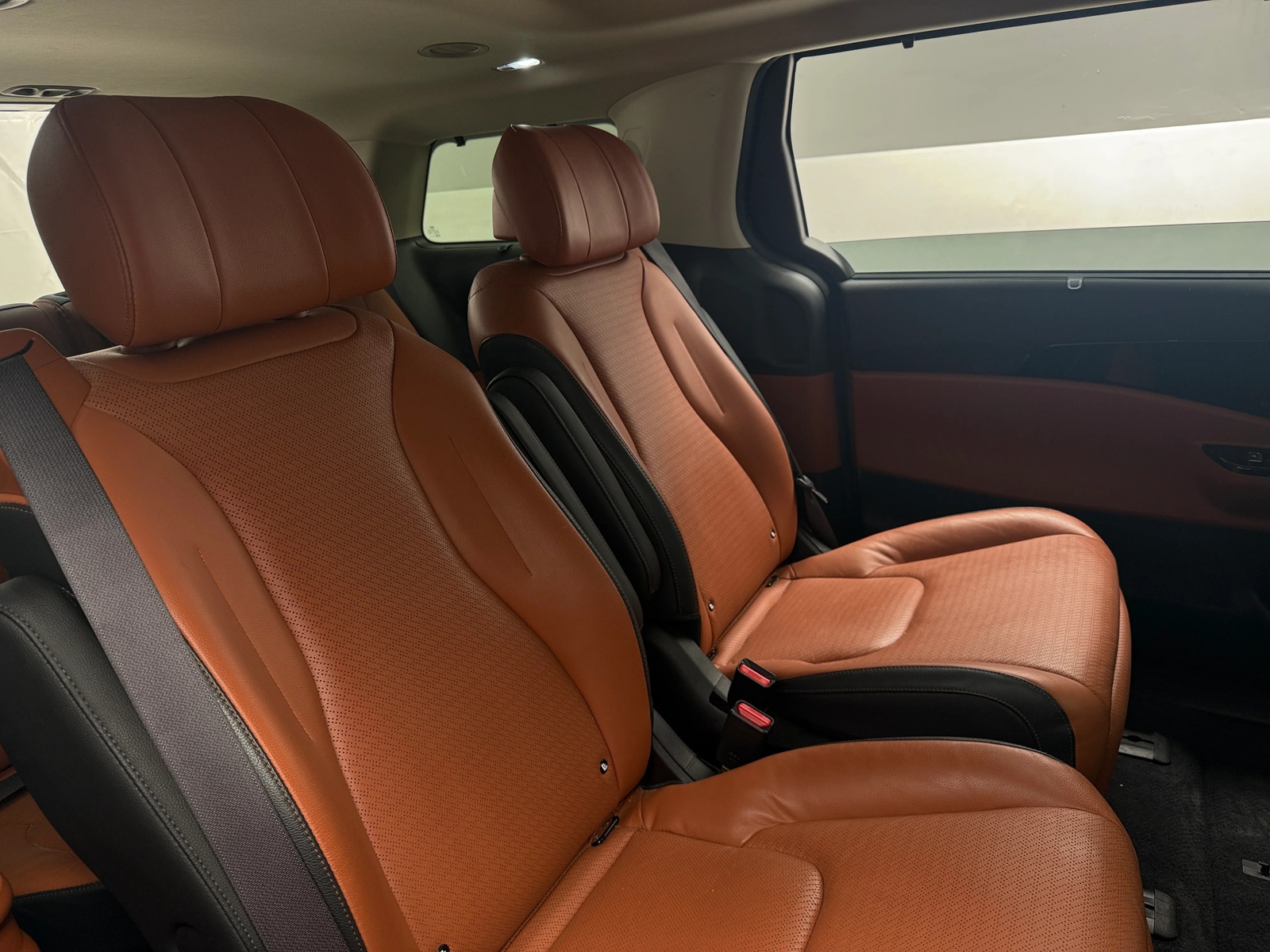 Thumbnail: 2022 Kia Carnival - 5