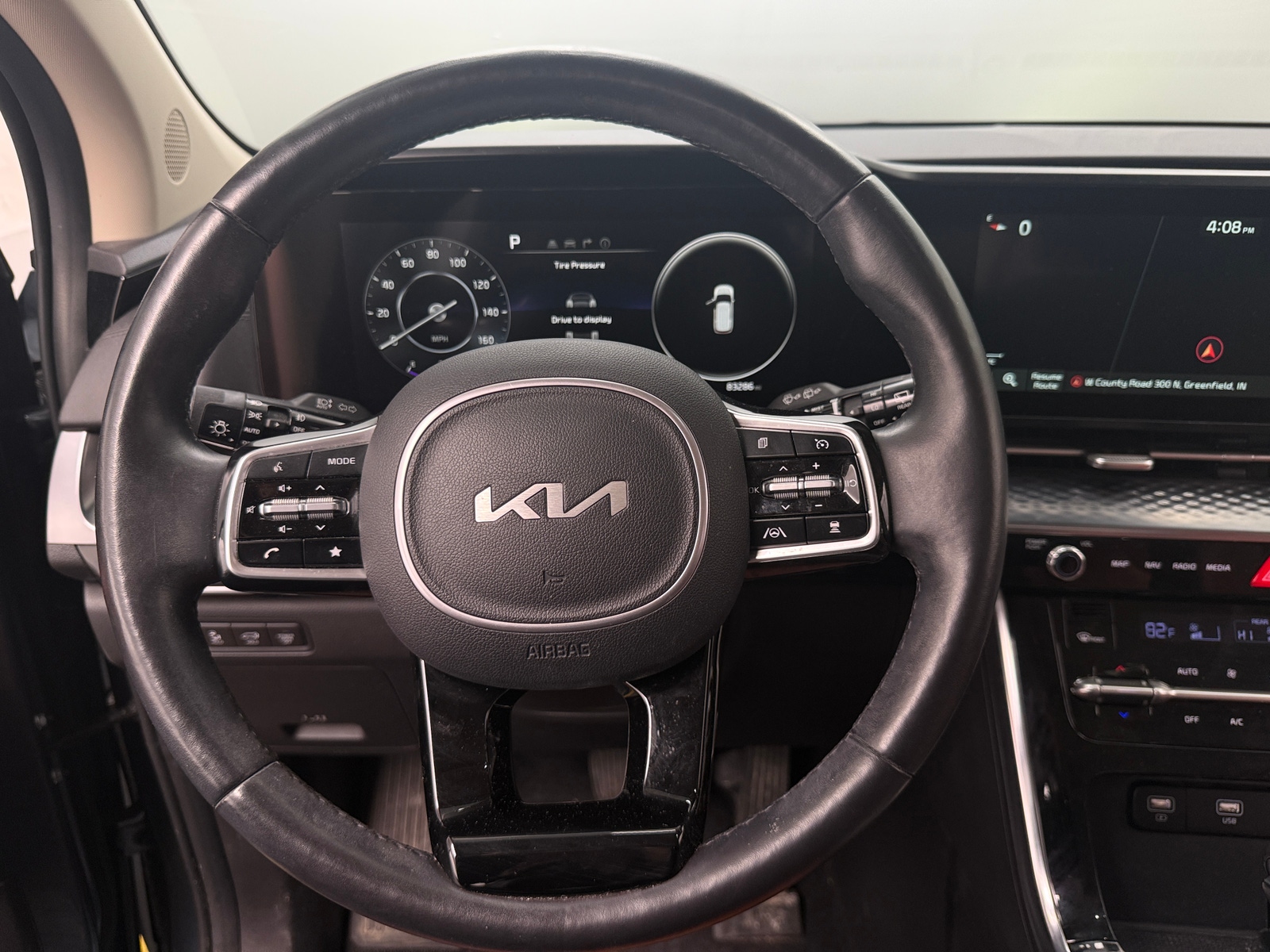 Thumbnail: 2022 Kia Carnival - 4