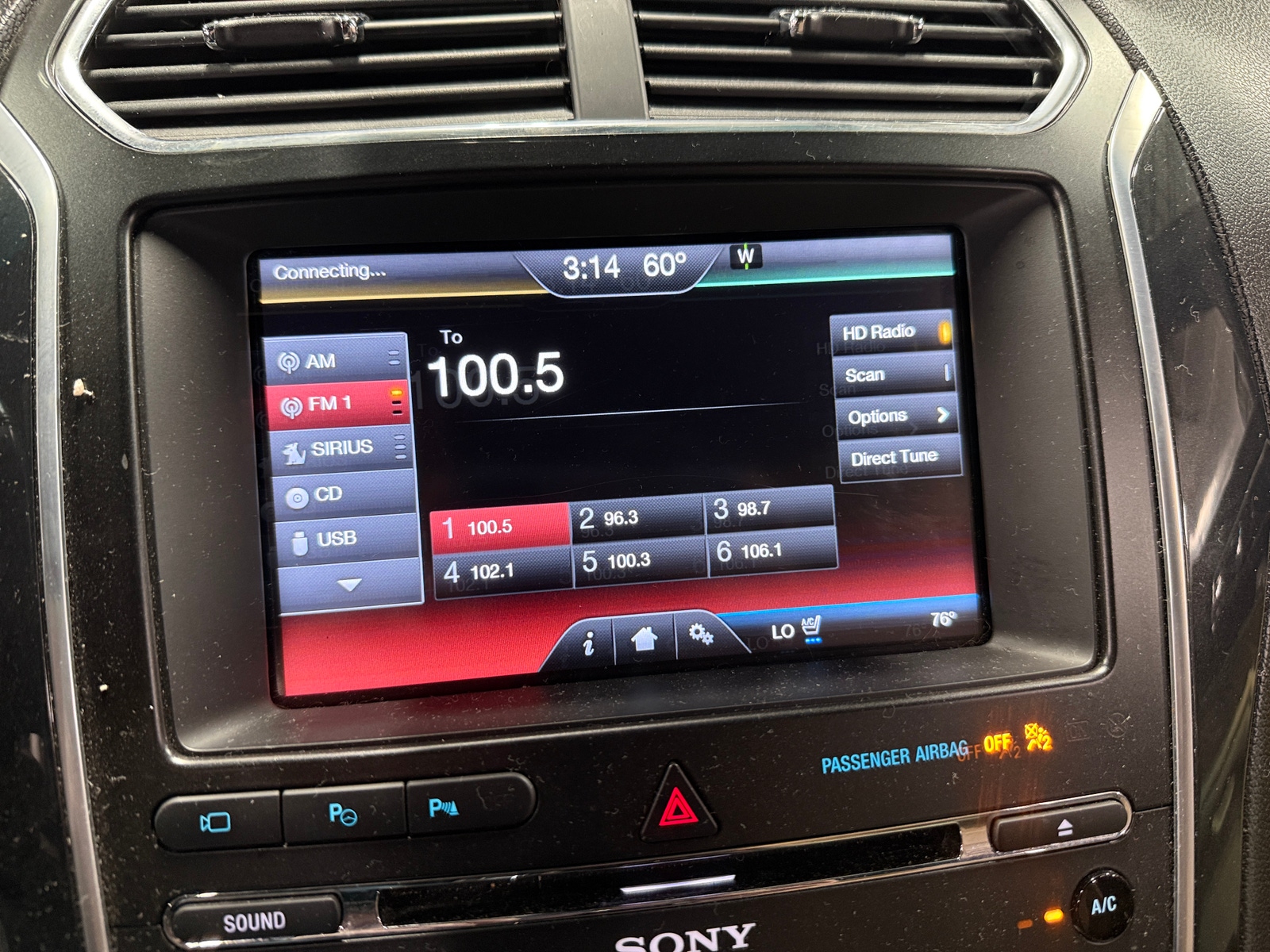 Thumbnail: 2016 Ford Explorer - 3