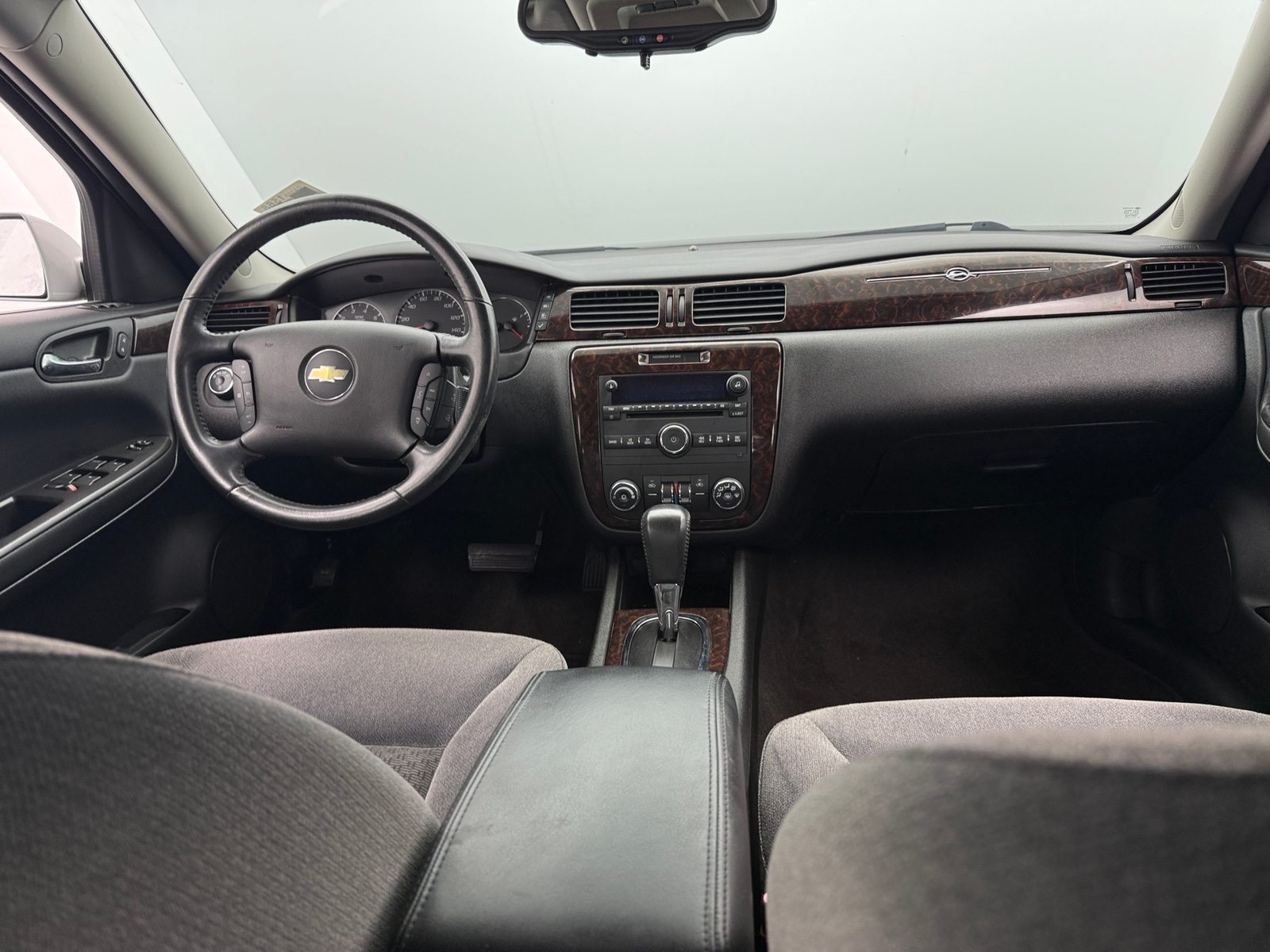 Thumbnail: 2014 Chevrolet Impala - 3