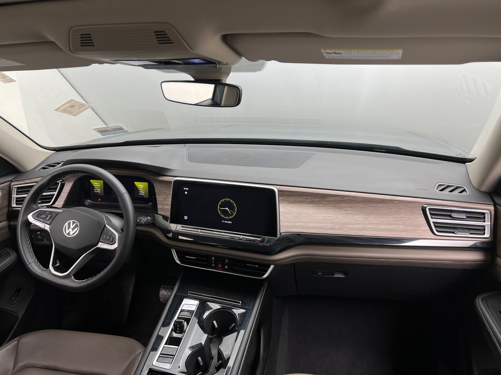 Thumbnail: 2025 Volkswagen Atlas - 2