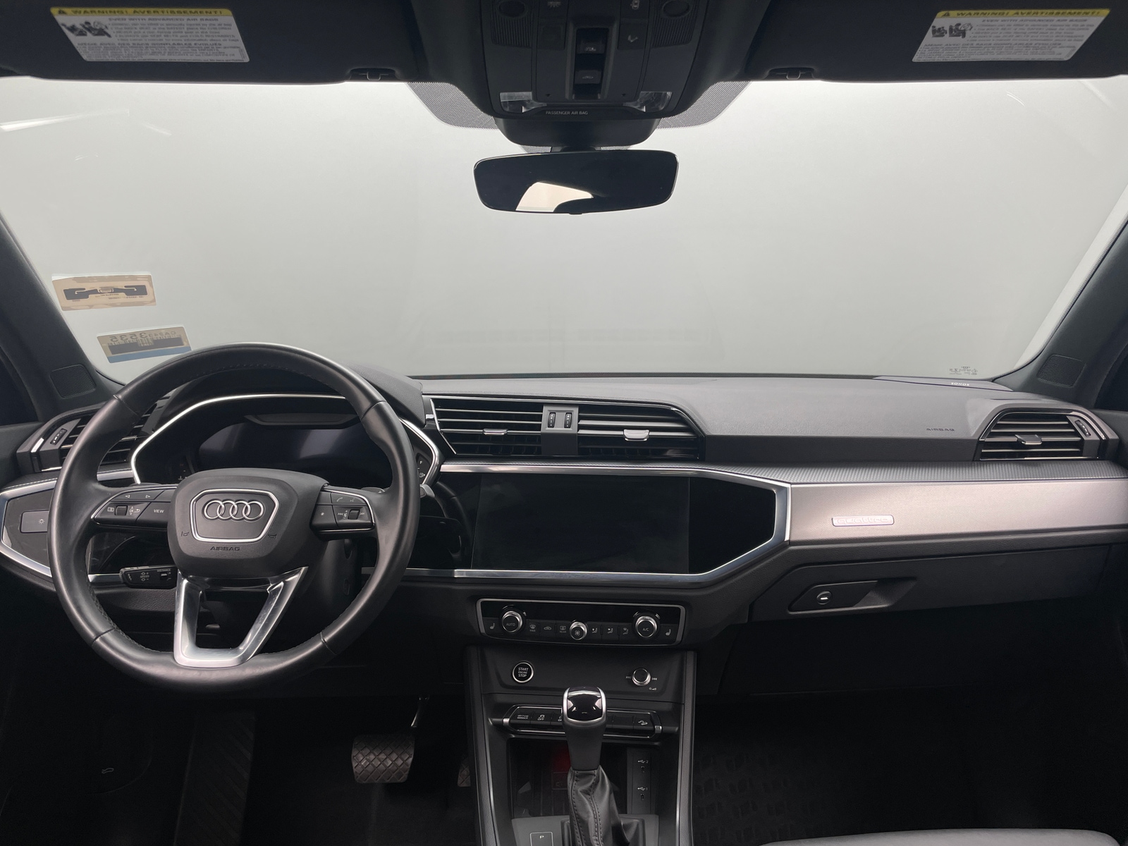 Thumbnail: 2023 Audi Q3 - 2